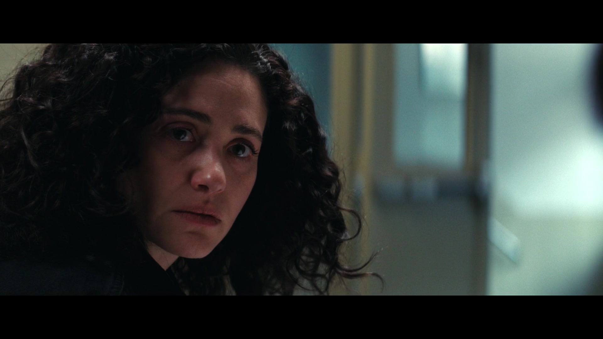 Furious_S01E06_They_Make_a_Noise_Like_Feathers_1080p_ERW_000882.jpg