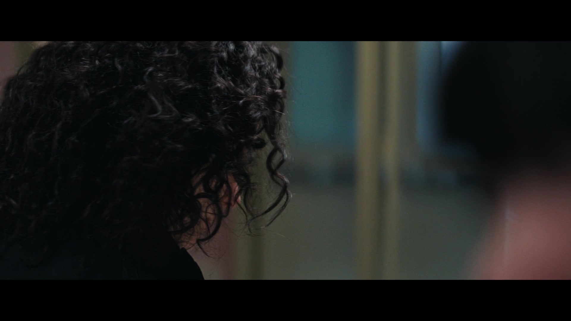 Furious_S01E06_They_Make_a_Noise_Like_Feathers_1080p_ERW_000916.jpg