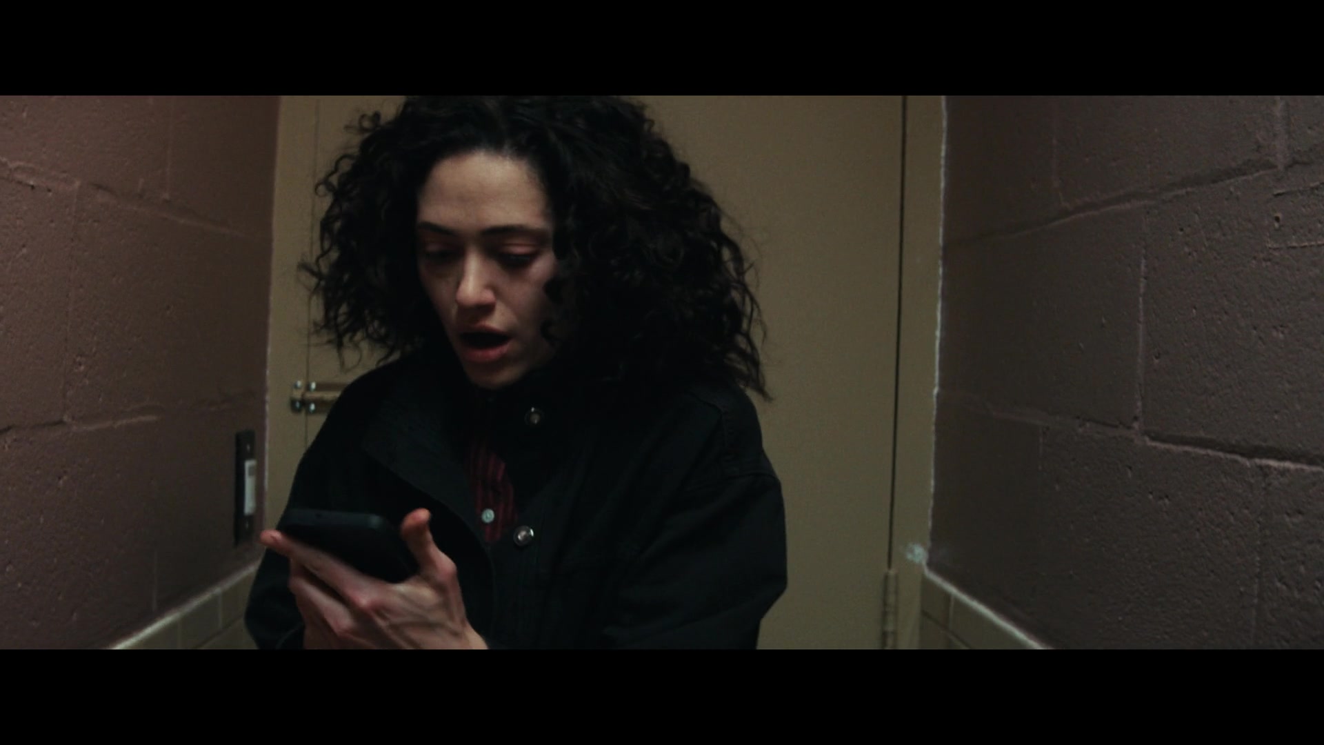 Furious_S01E06_They_Make_a_Noise_Like_Feathers_1080p_ERW_000974.jpg