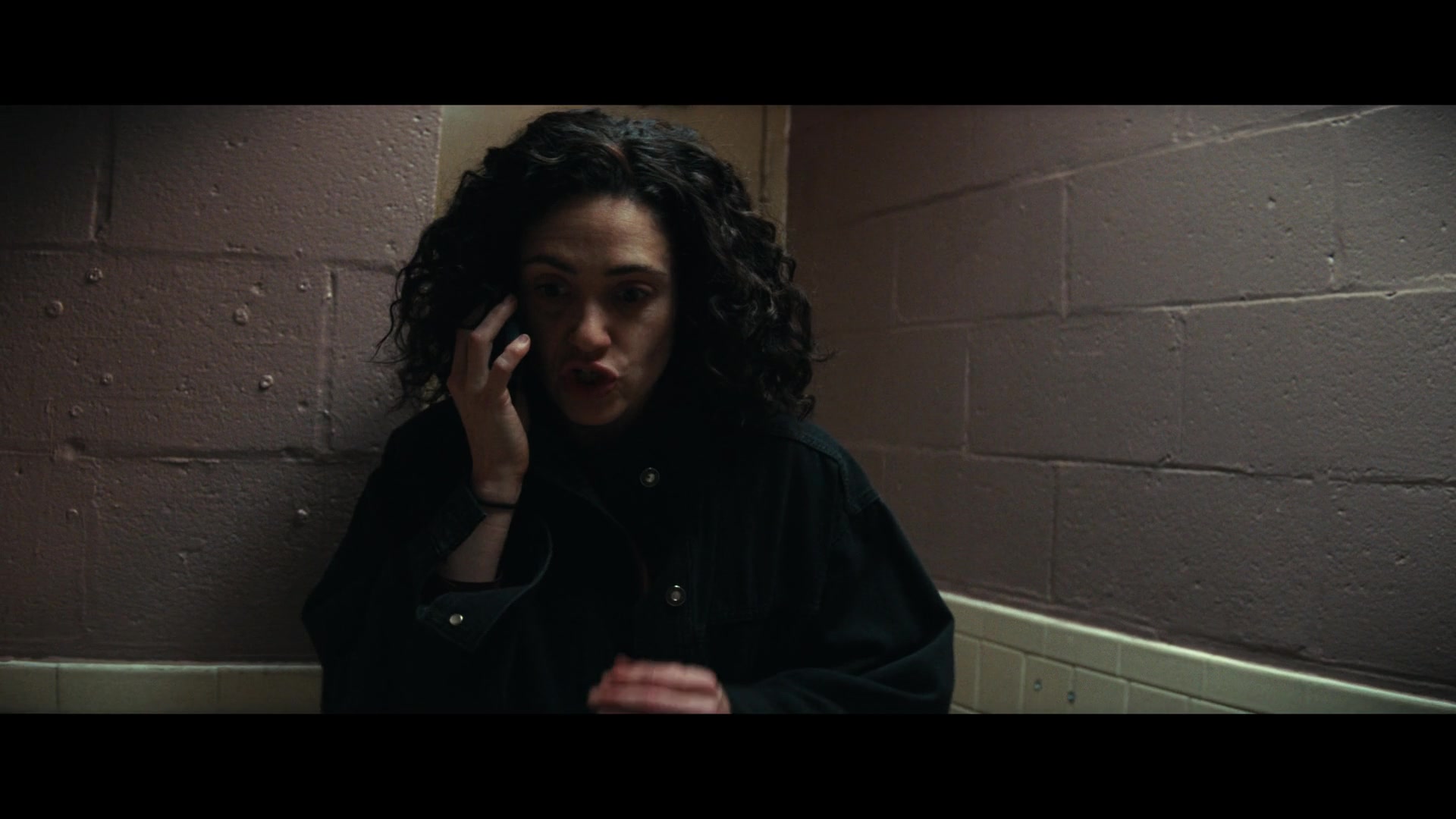 Furious_S01E06_They_Make_a_Noise_Like_Feathers_1080p_ERW_001057.jpg