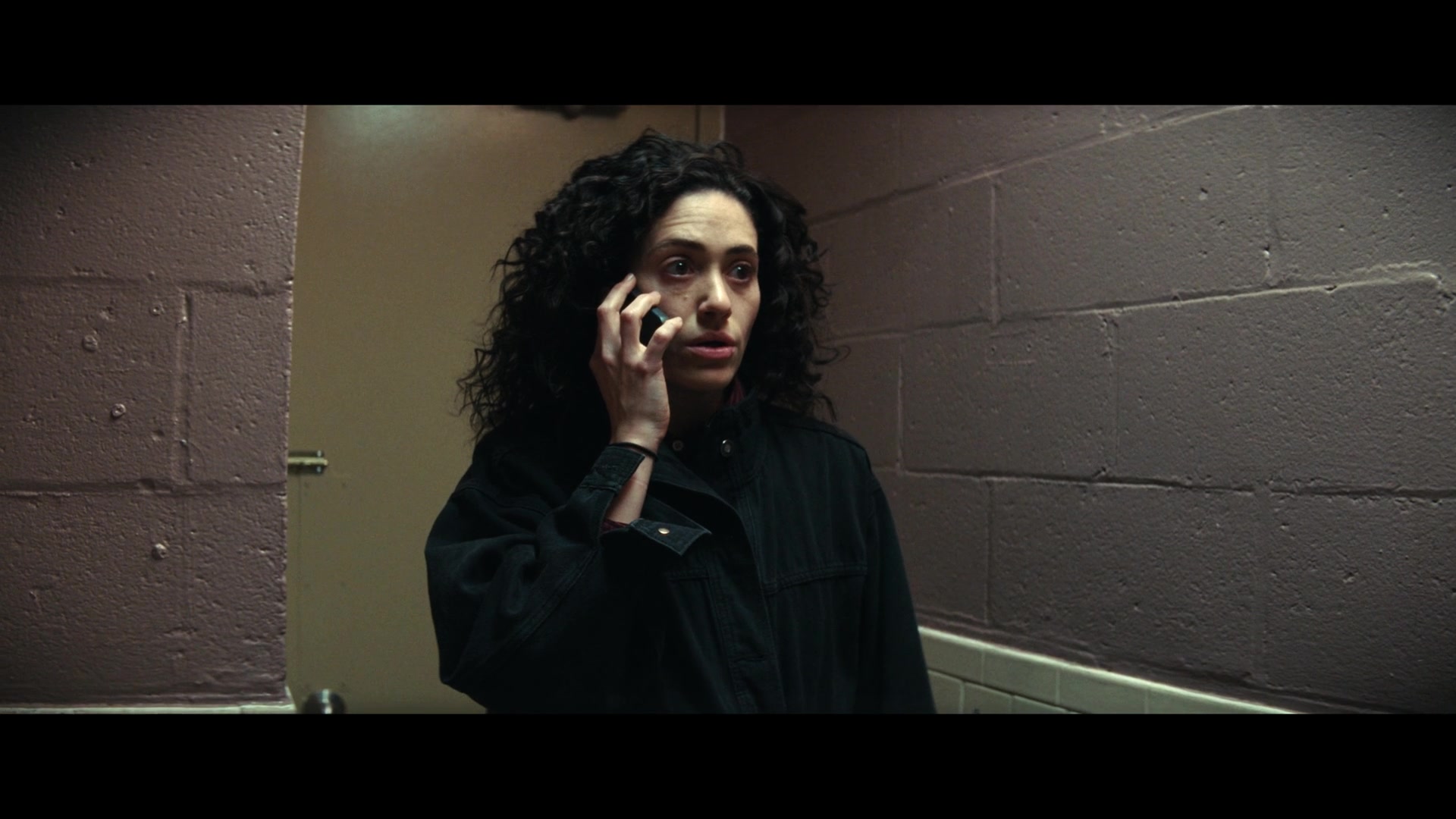 Furious_S01E06_They_Make_a_Noise_Like_Feathers_1080p_ERW_001084.jpg