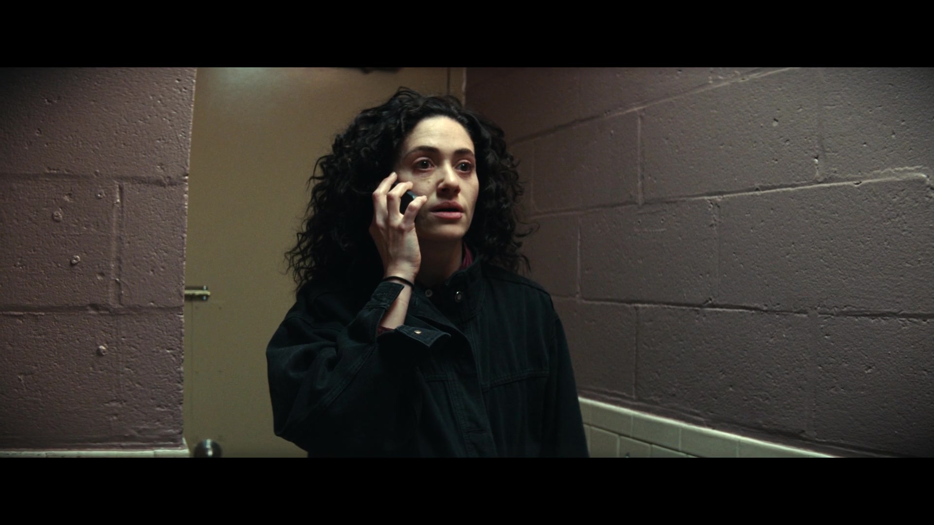 Furious_S01E06_They_Make_a_Noise_Like_Feathers_1080p_ERW_001087.jpg