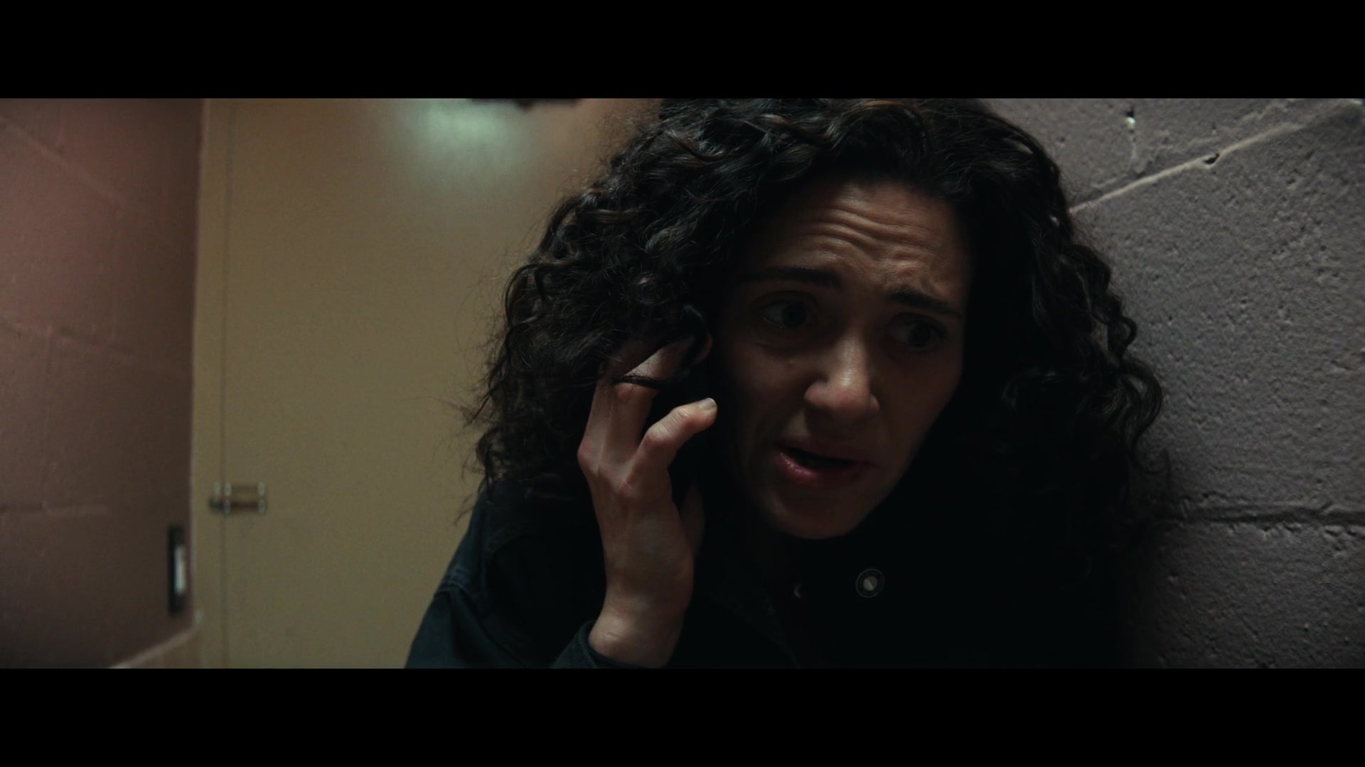 Furious_S01E06_They_Make_a_Noise_Like_Feathers_1080p_ERW_001230.jpg