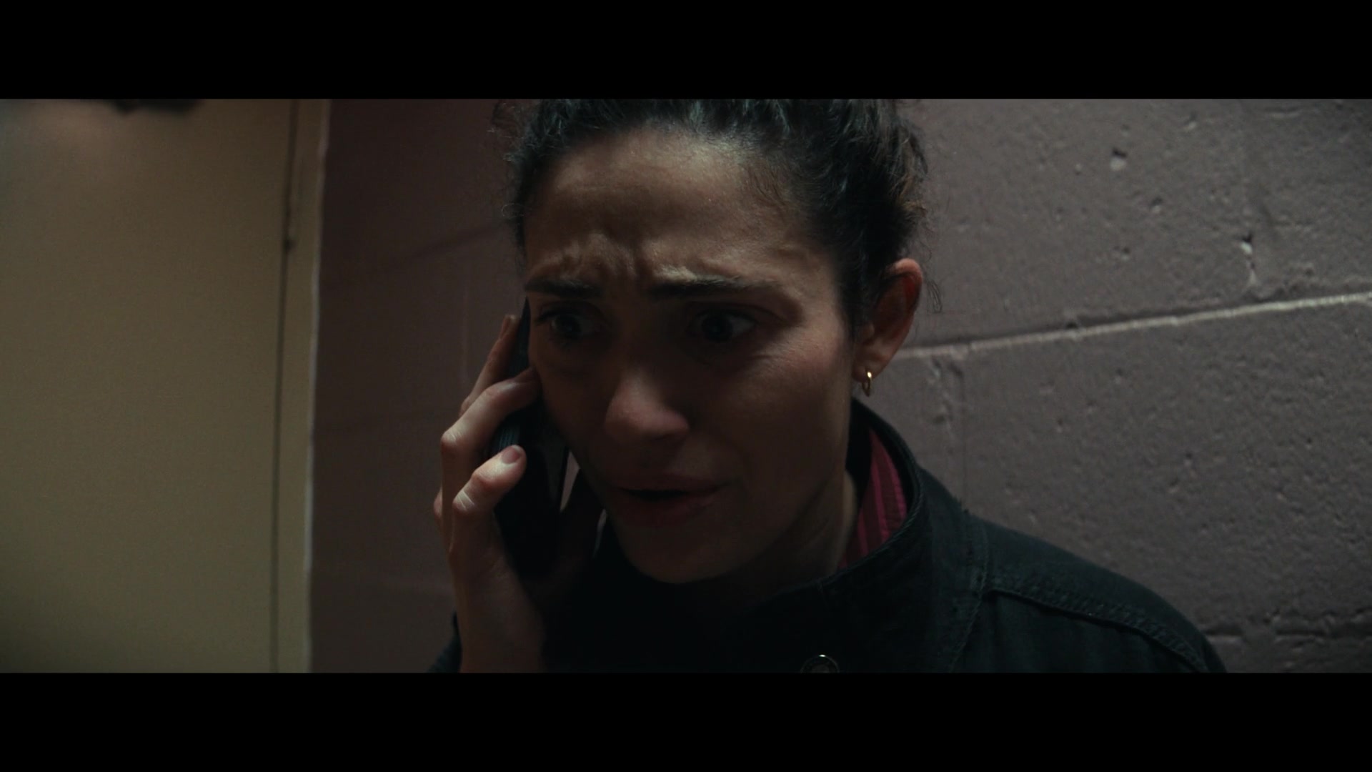 Furious_S01E06_They_Make_a_Noise_Like_Feathers_1080p_ERW_001299.jpg