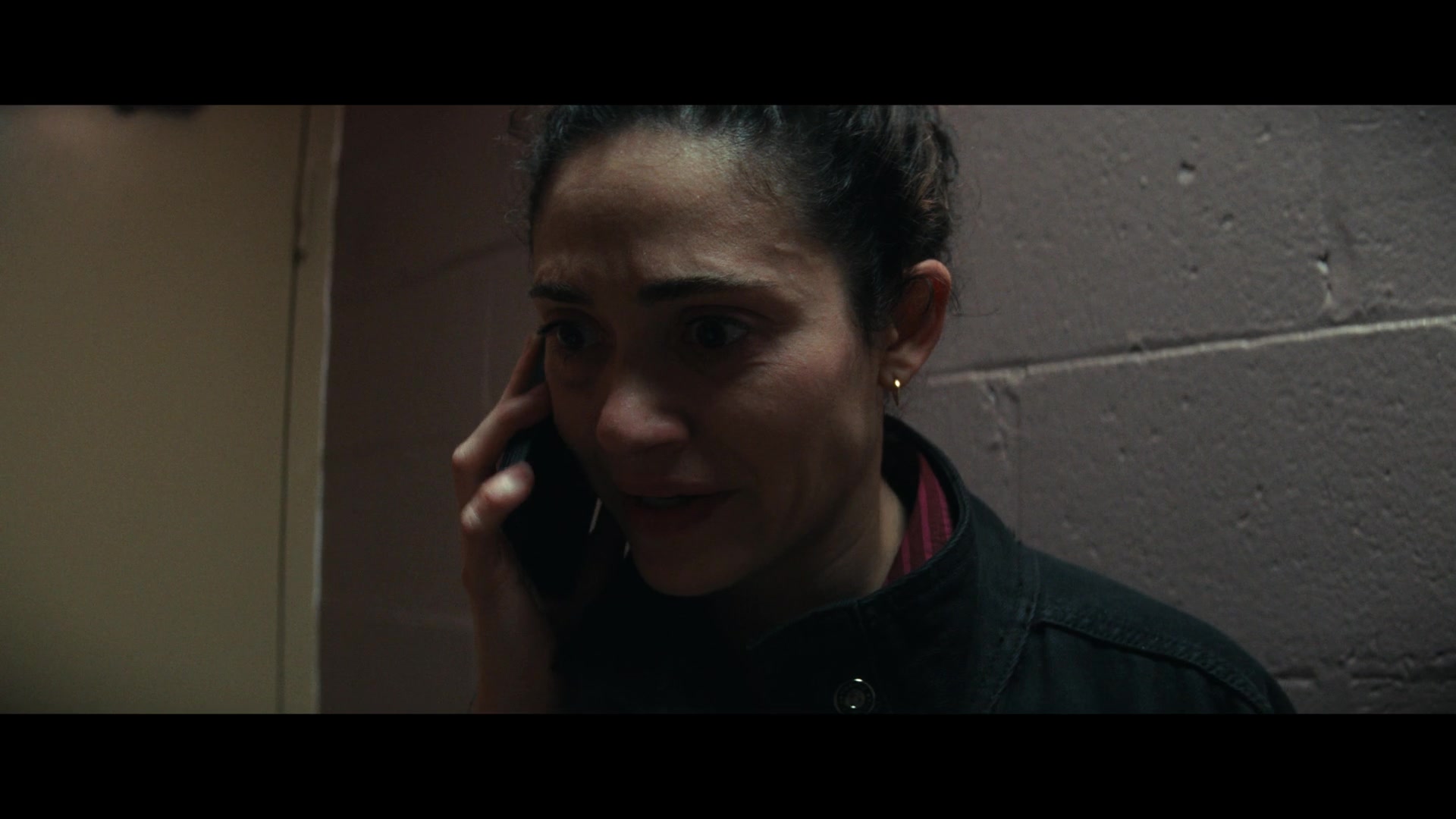 Furious_S01E06_They_Make_a_Noise_Like_Feathers_1080p_ERW_001301.jpg