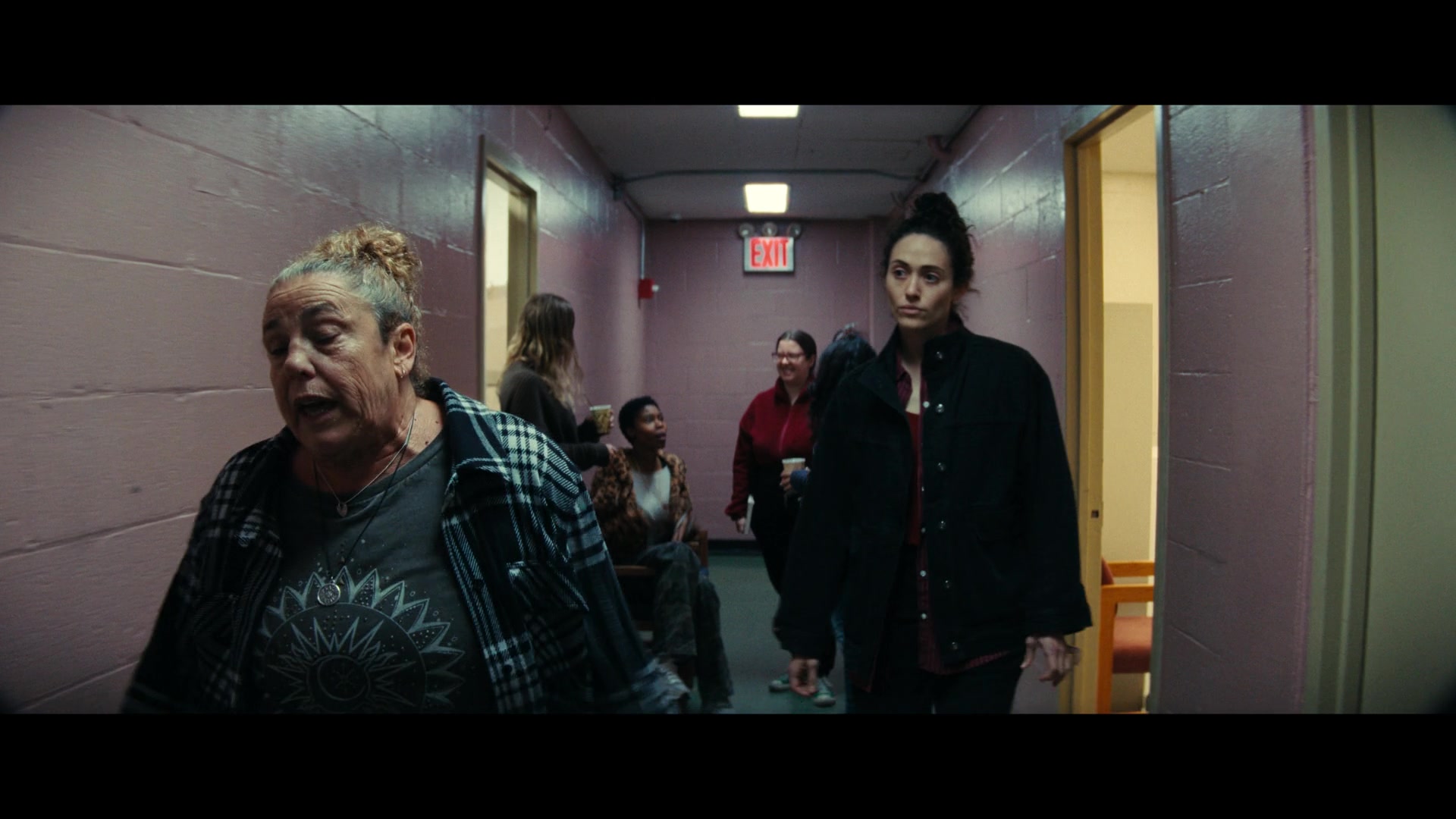 Furious_S01E06_They_Make_a_Noise_Like_Feathers_1080p_ERW_001789.jpg