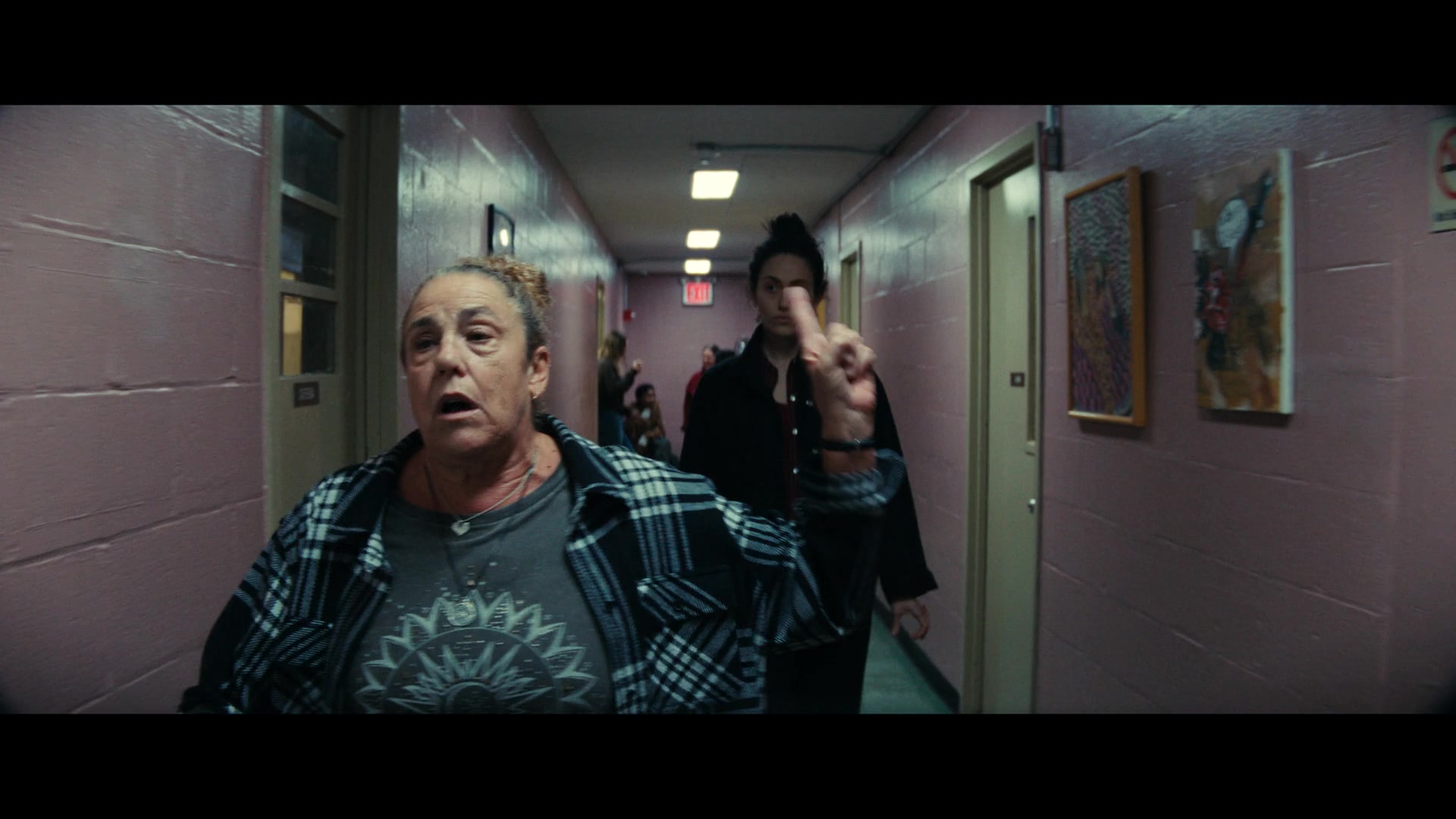 Furious_S01E06_They_Make_a_Noise_Like_Feathers_1080p_ERW_001801.jpg