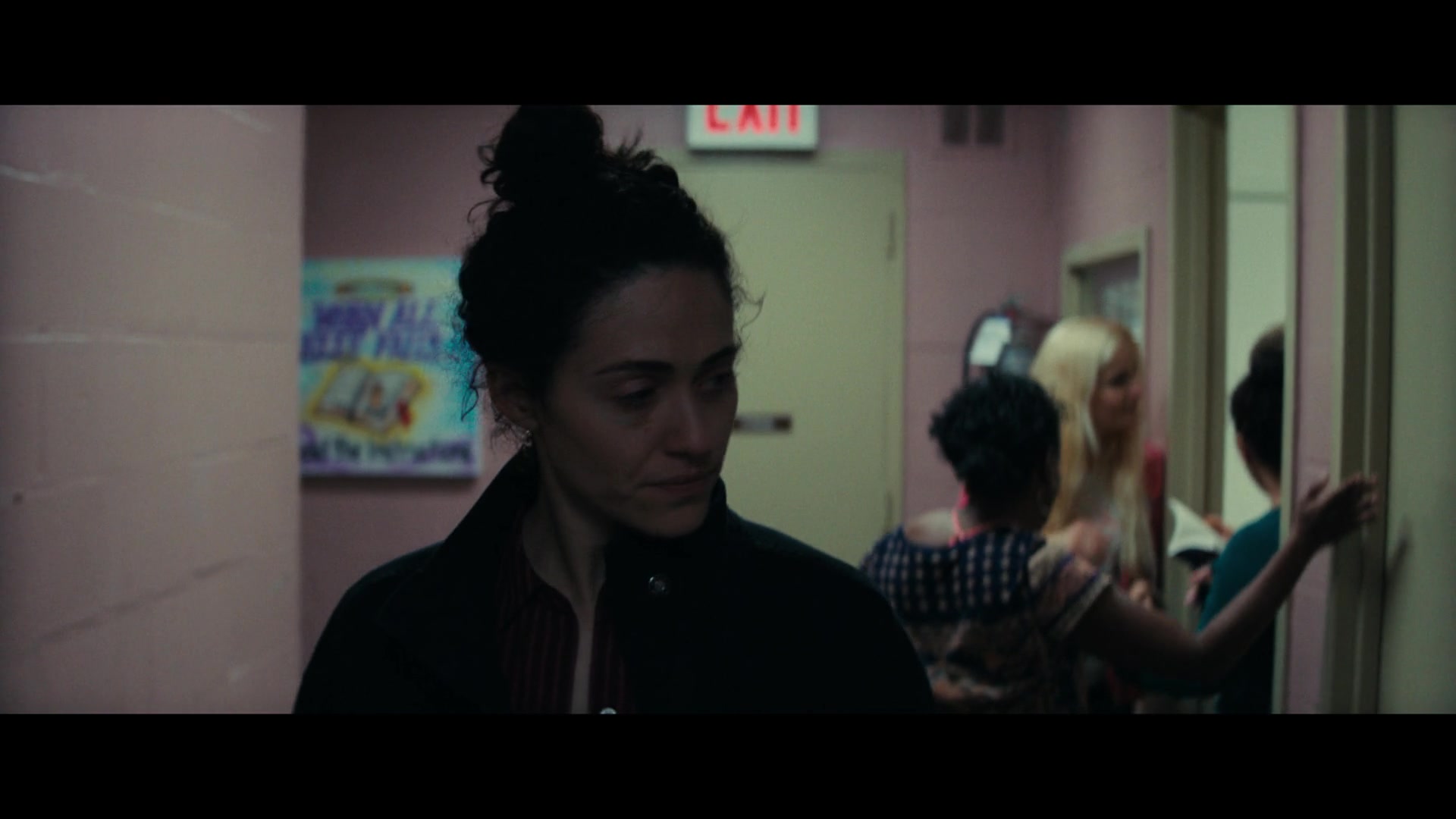 Furious_S01E06_They_Make_a_Noise_Like_Feathers_1080p_ERW_001838.jpg