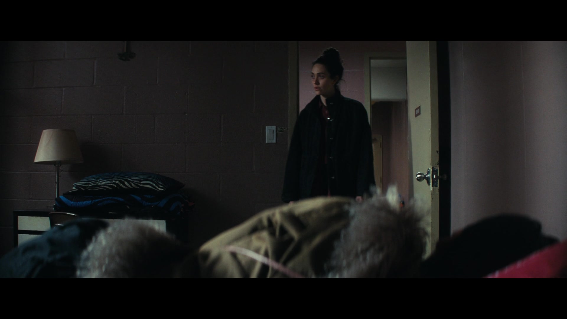 Furious_S01E06_They_Make_a_Noise_Like_Feathers_1080p_ERW_001882.jpg