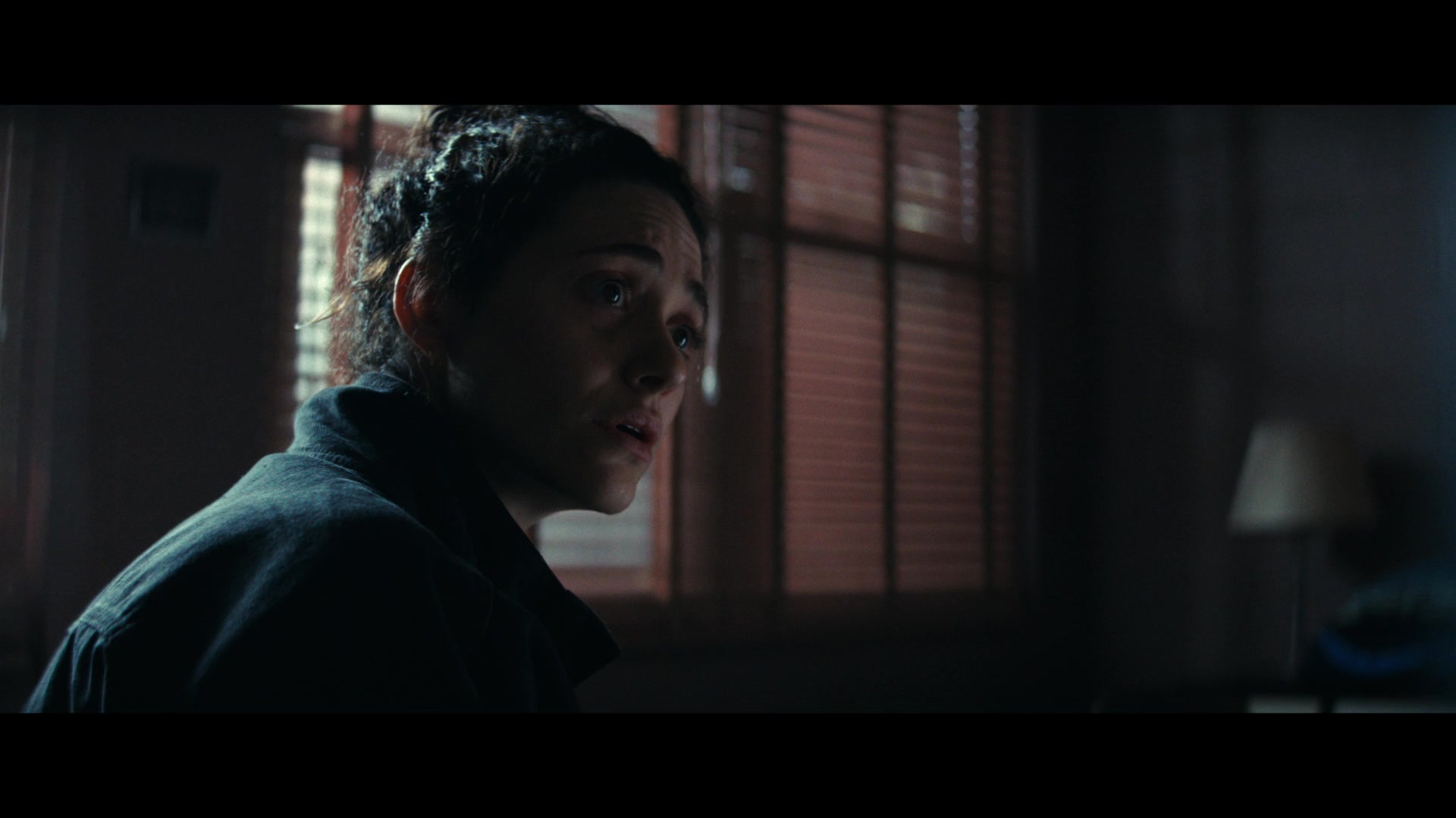 Furious_S01E06_They_Make_a_Noise_Like_Feathers_1080p_ERW_002365.jpg
