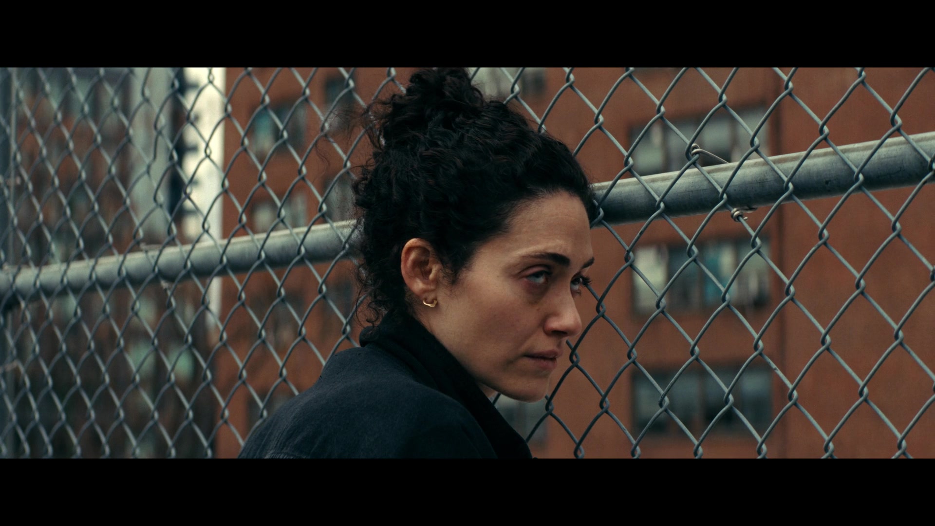 Furious_S01E06_They_Make_a_Noise_Like_Feathers_1080p_ERW_002496.jpg