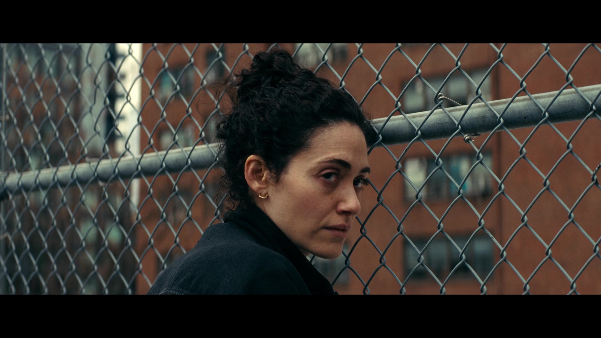 Furious_S01E06_They_Make_a_Noise_Like_Feathers_1080p_ERW_002498.jpg