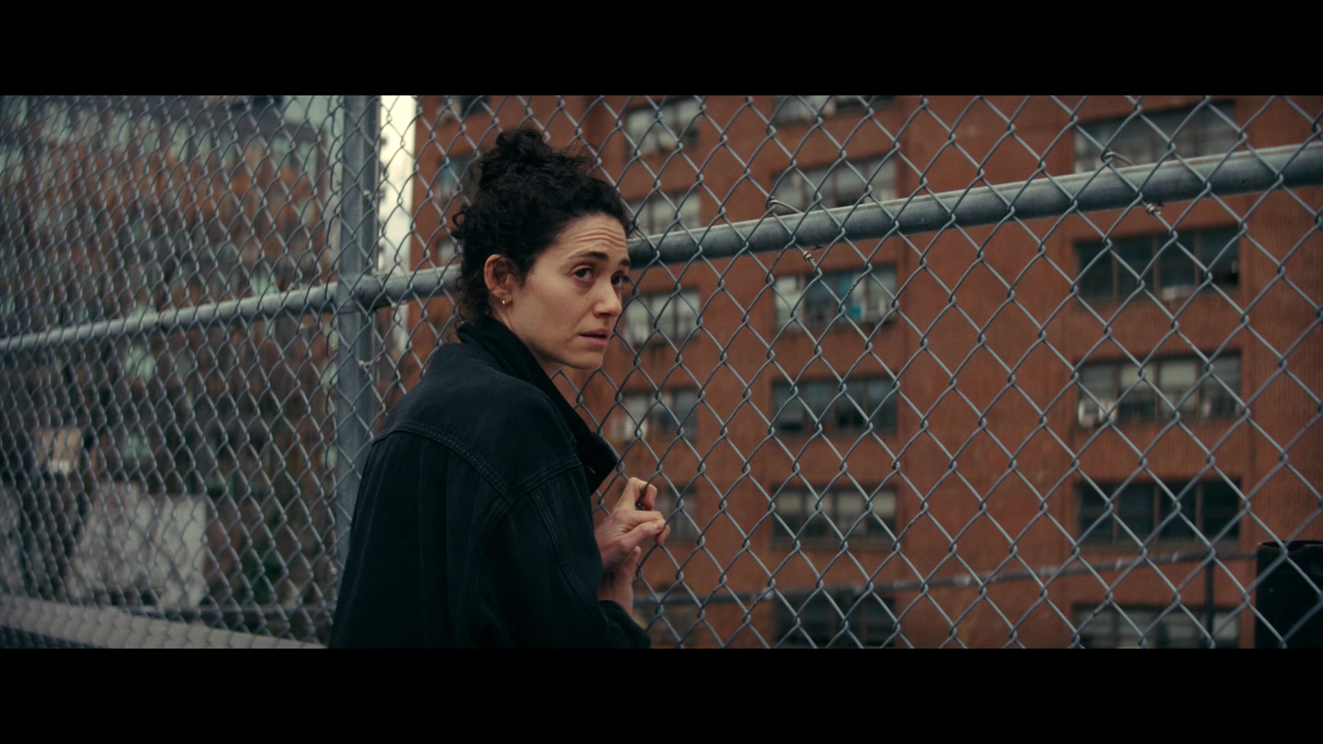 Furious_S01E06_They_Make_a_Noise_Like_Feathers_1080p_ERW_002520.jpg