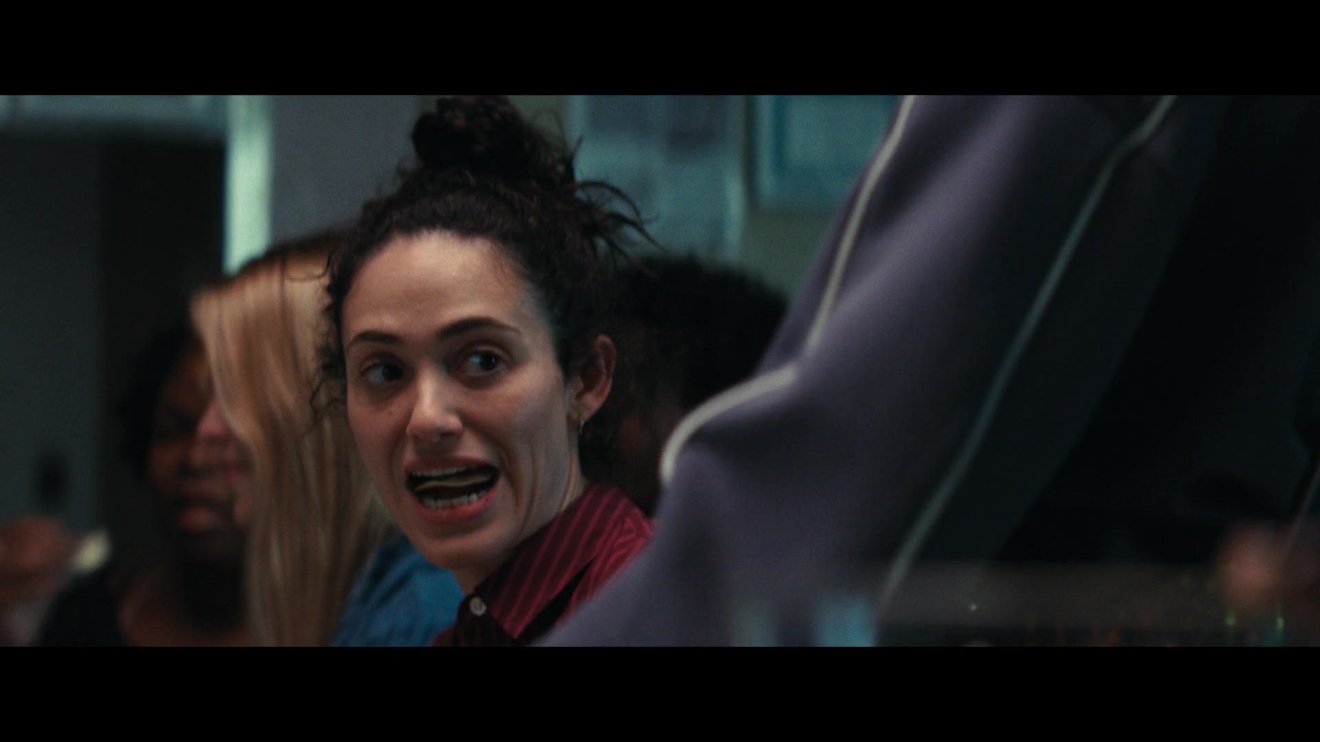 Furious_S01E06_They_Make_a_Noise_Like_Feathers_1080p_ERW_002993.jpg