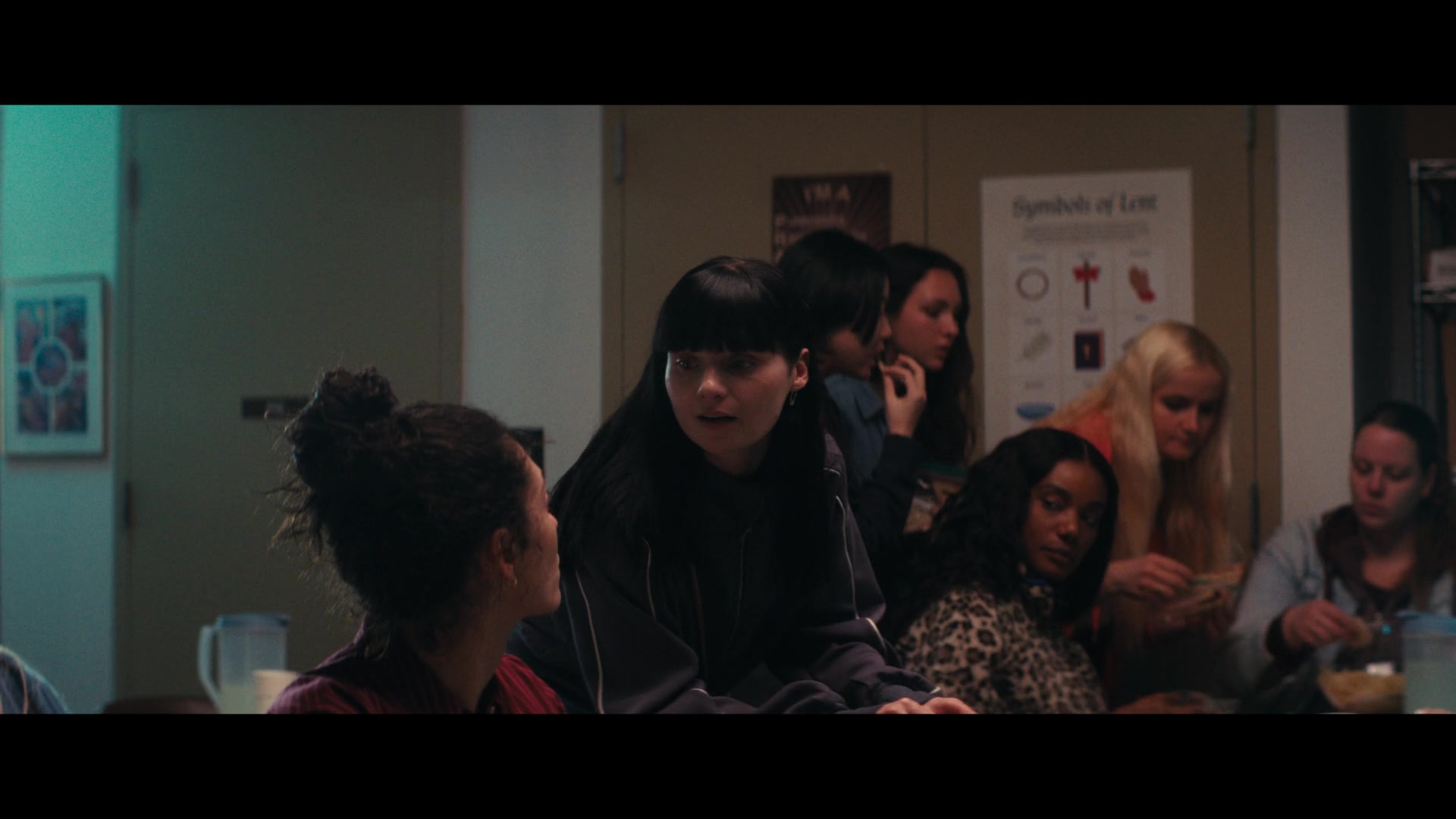 Furious_S01E06_They_Make_a_Noise_Like_Feathers_1080p_ERW_003023.jpg
