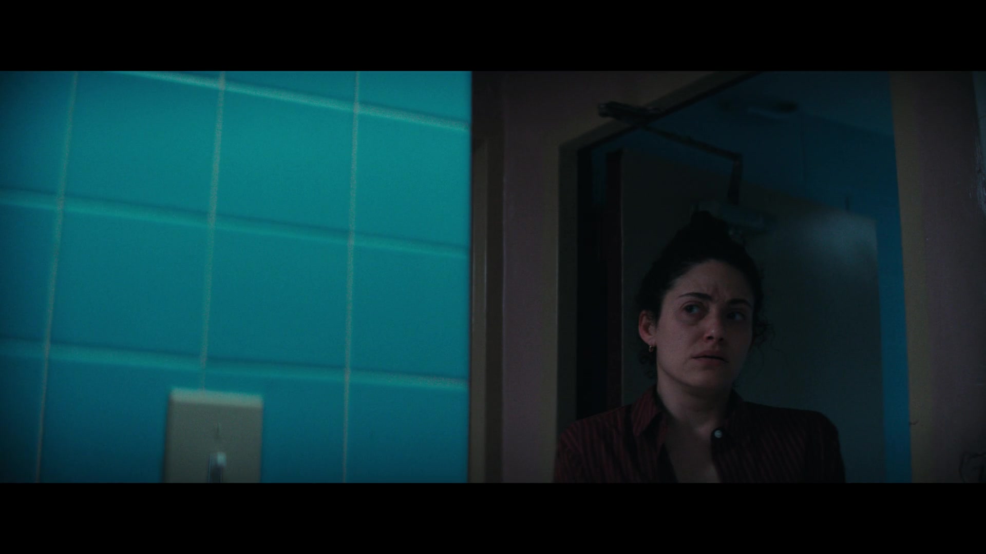 Furious_S01E06_They_Make_a_Noise_Like_Feathers_1080p_ERW_003450.jpg