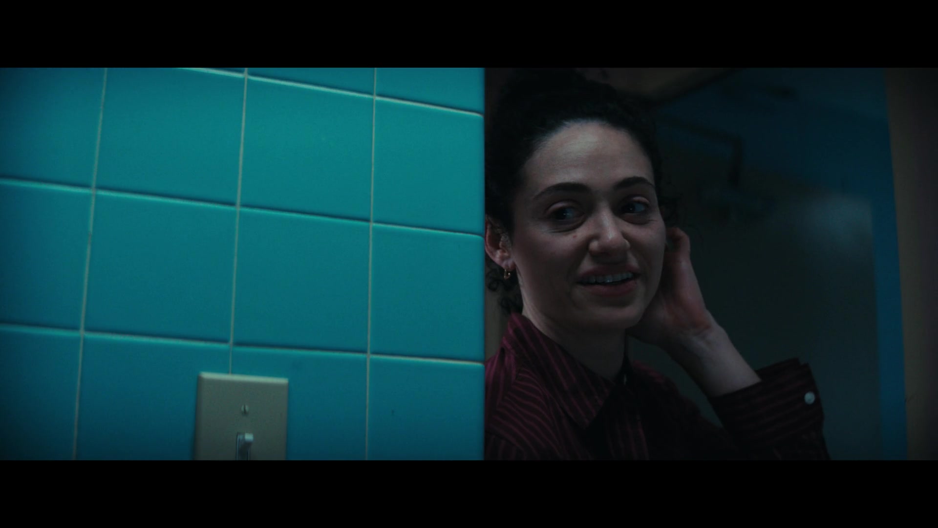 Furious_S01E06_They_Make_a_Noise_Like_Feathers_1080p_ERW_003497.jpg