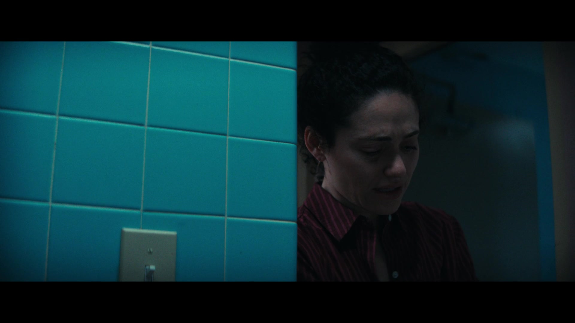 Furious_S01E06_They_Make_a_Noise_Like_Feathers_1080p_ERW_003509.jpg