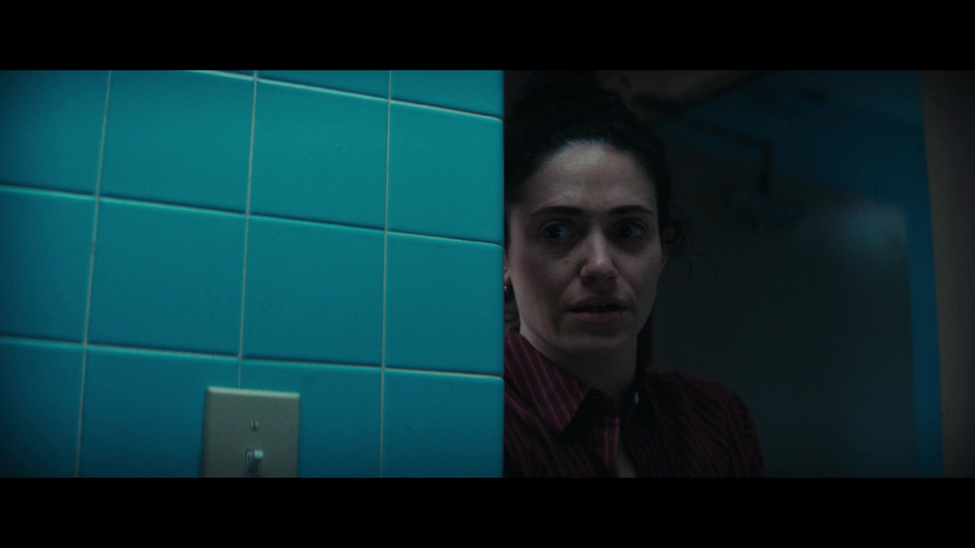 Furious_S01E06_They_Make_a_Noise_Like_Feathers_1080p_ERW_003515.jpg