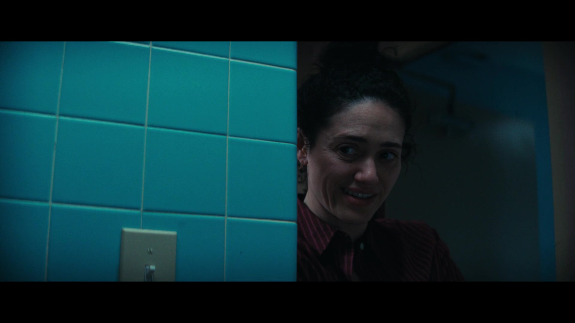 Furious_S01E06_They_Make_a_Noise_Like_Feathers_1080p_ERW_003528.jpg