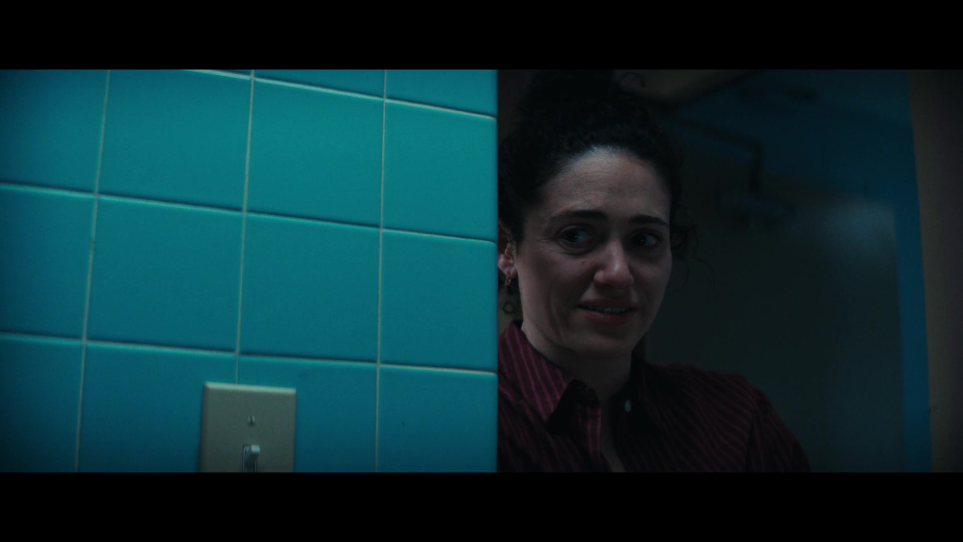 Furious_S01E06_They_Make_a_Noise_Like_Feathers_1080p_ERW_003530.jpg
