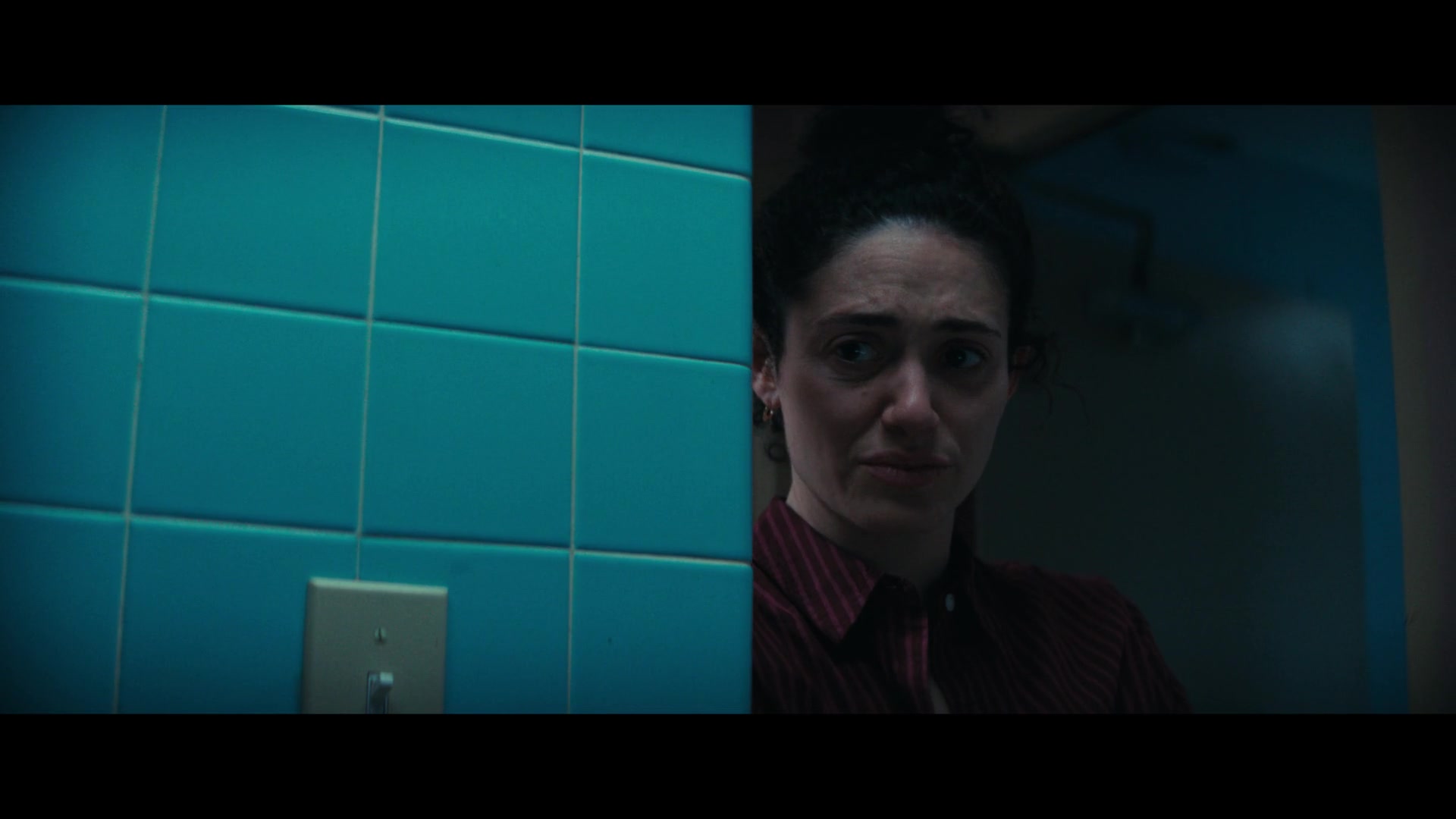 Furious_S01E06_They_Make_a_Noise_Like_Feathers_1080p_ERW_003534.jpg
