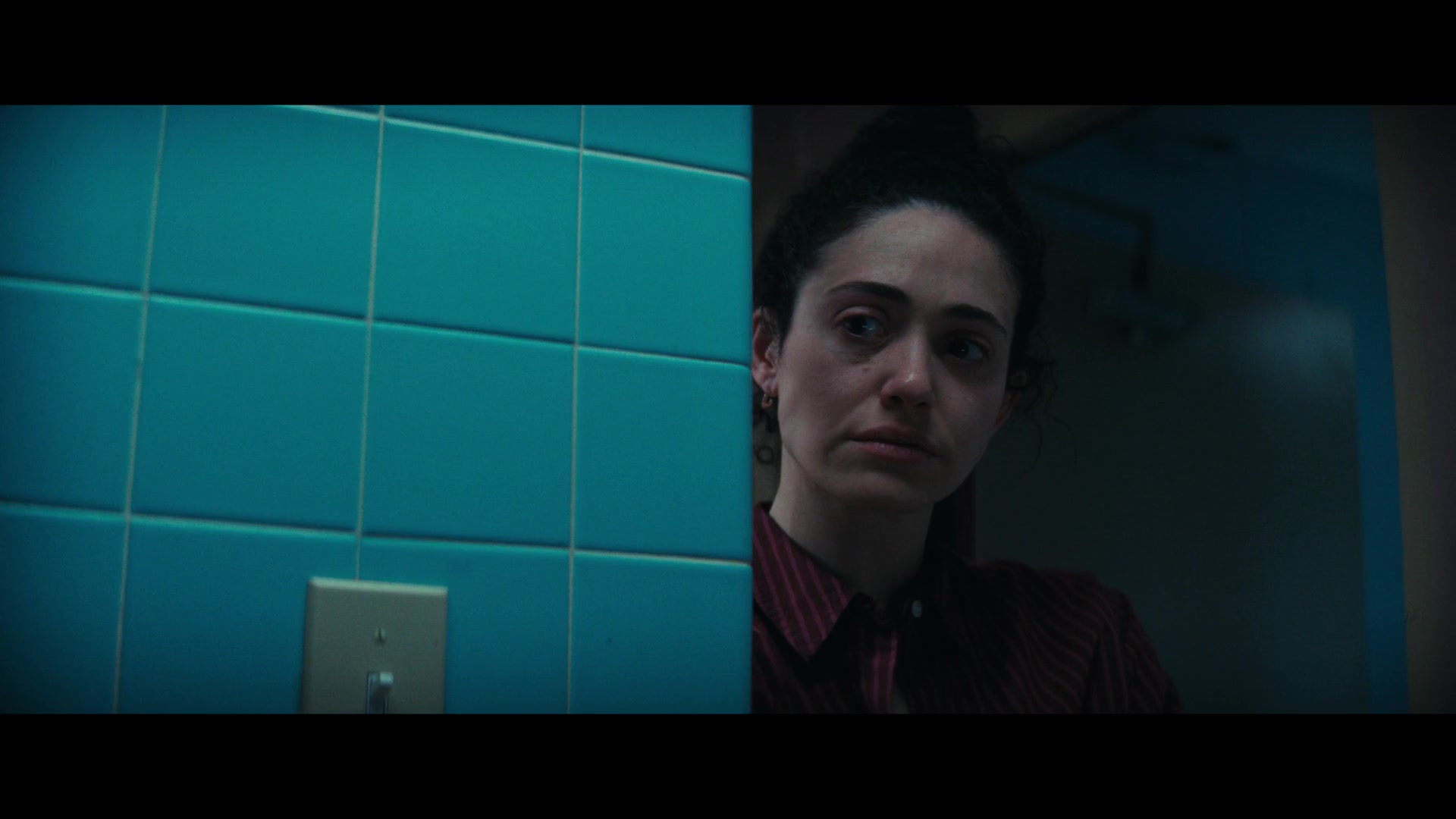 Furious_S01E06_They_Make_a_Noise_Like_Feathers_1080p_ERW_003564.jpg
