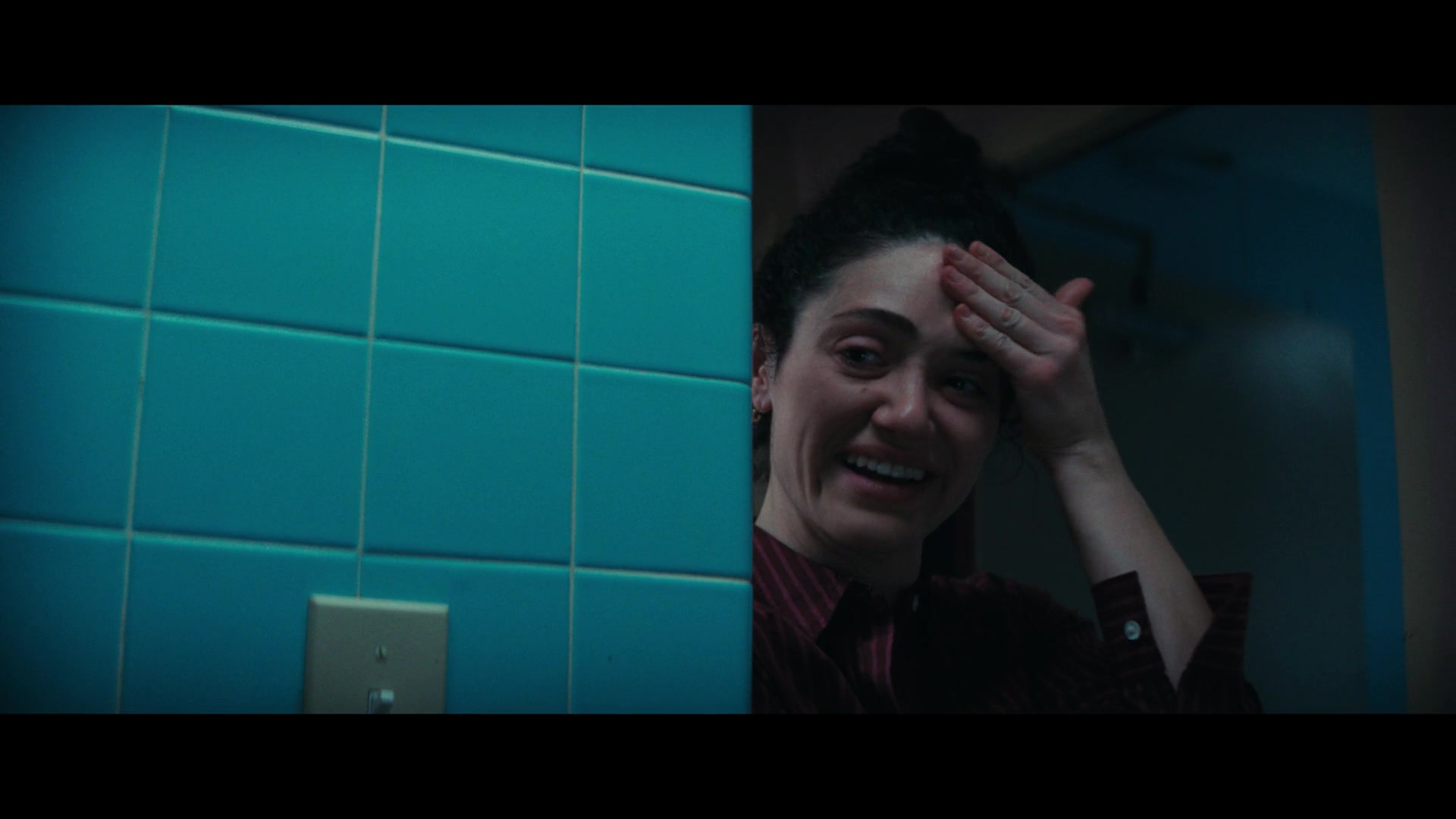 Furious_S01E06_They_Make_a_Noise_Like_Feathers_1080p_ERW_003593.jpg