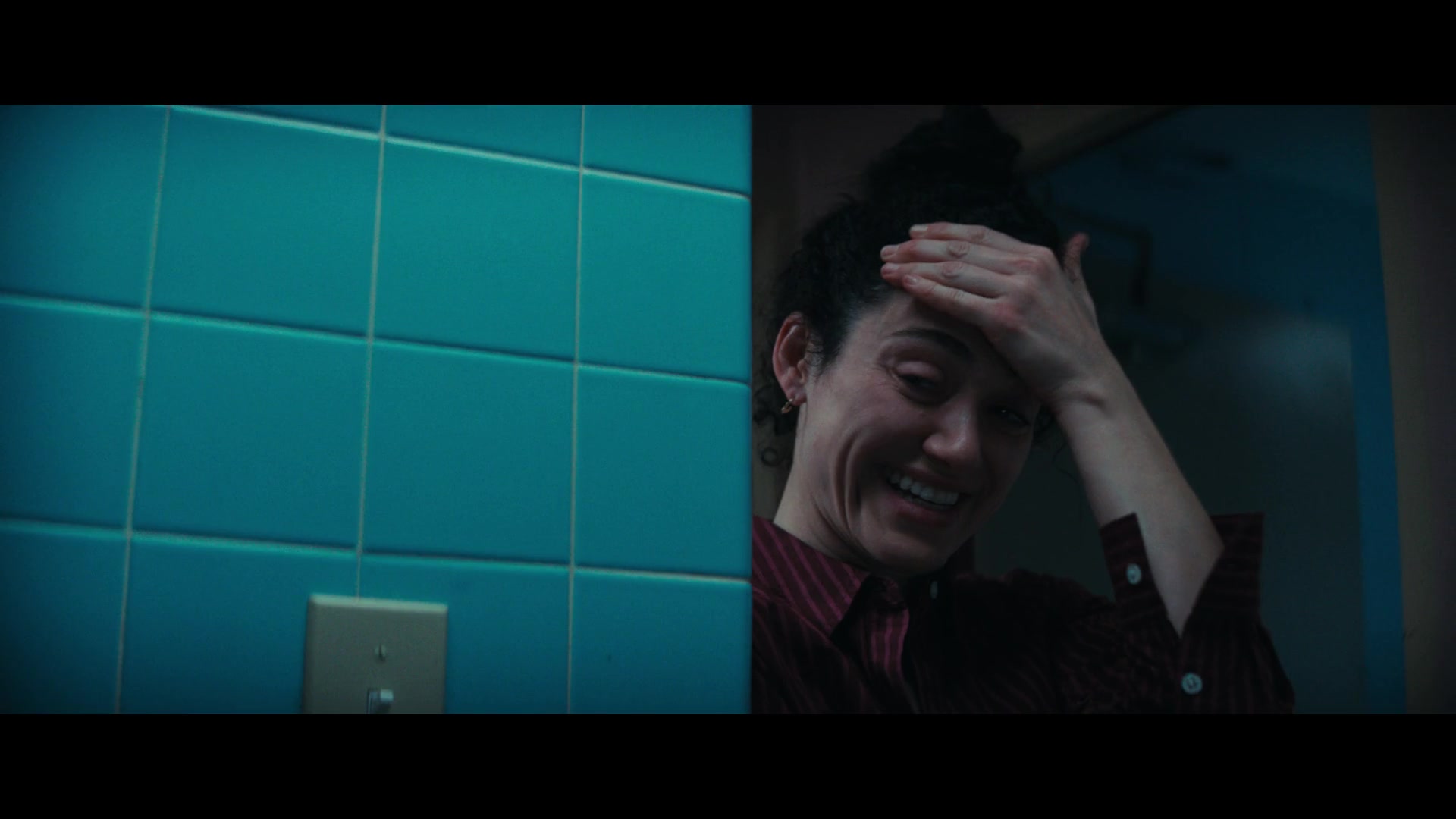 Furious_S01E06_They_Make_a_Noise_Like_Feathers_1080p_ERW_003600.jpg