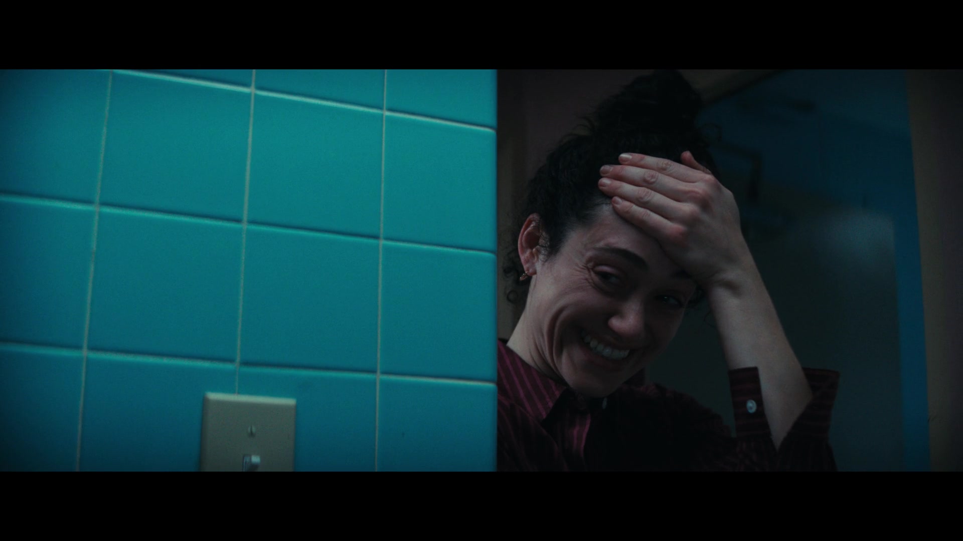 Furious_S01E06_They_Make_a_Noise_Like_Feathers_1080p_ERW_003602.jpg