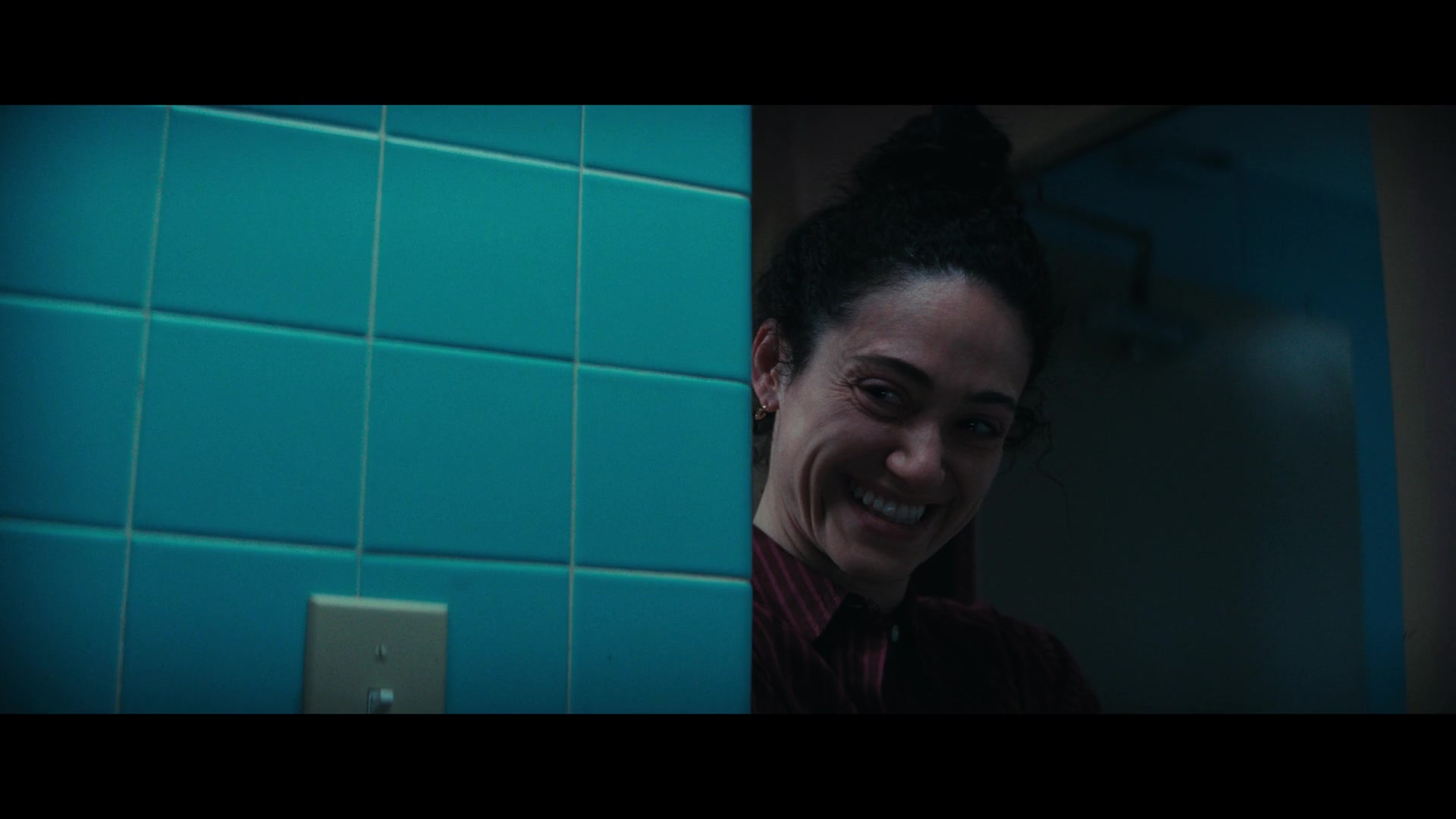 Furious_S01E06_They_Make_a_Noise_Like_Feathers_1080p_ERW_003604.jpg