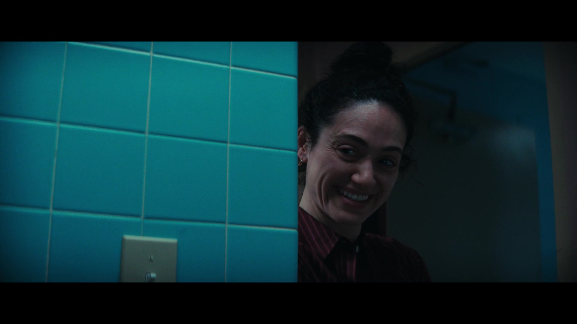 Furious_S01E06_They_Make_a_Noise_Like_Feathers_1080p_ERW_003606.jpg