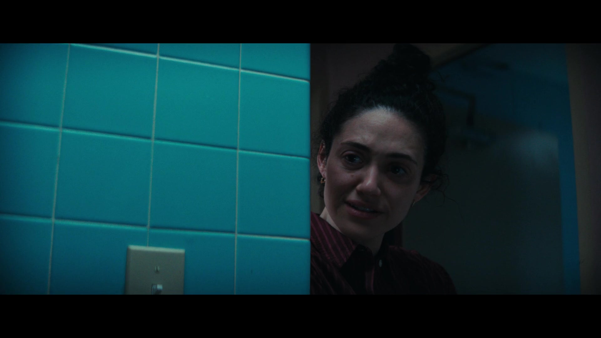 Furious_S01E06_They_Make_a_Noise_Like_Feathers_1080p_ERW_003656.jpg