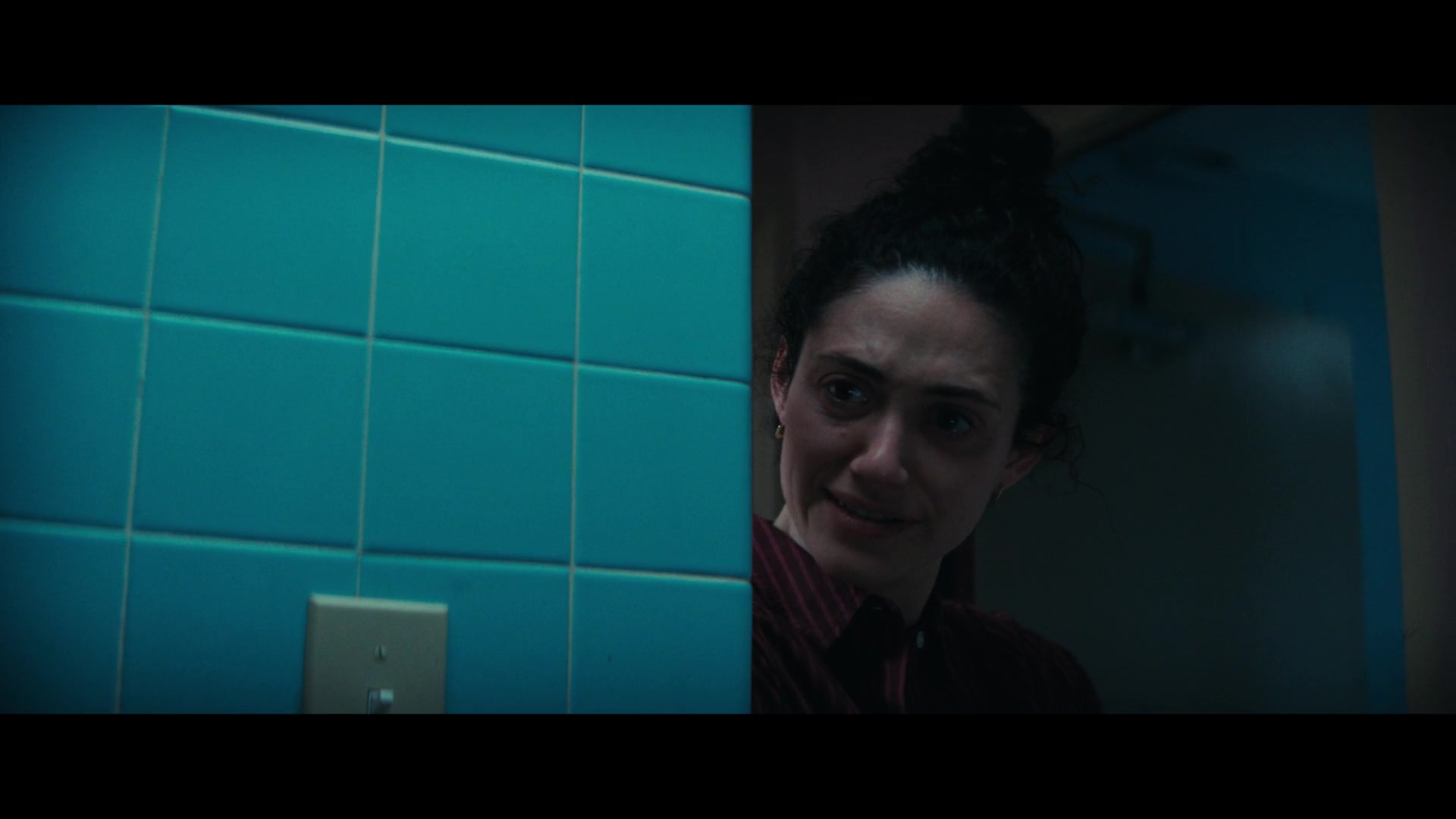 Furious_S01E06_They_Make_a_Noise_Like_Feathers_1080p_ERW_003658.jpg