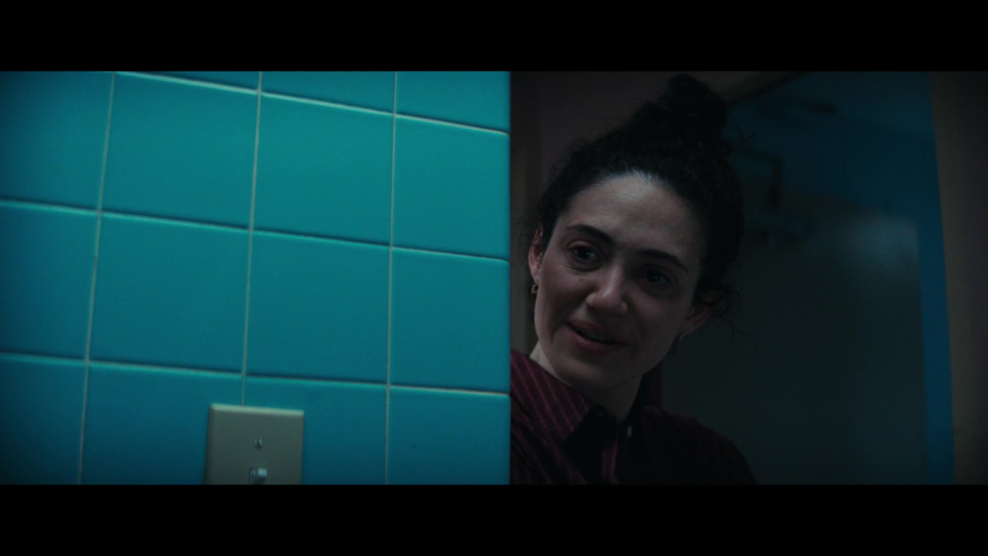 Furious_S01E06_They_Make_a_Noise_Like_Feathers_1080p_ERW_003664.jpg