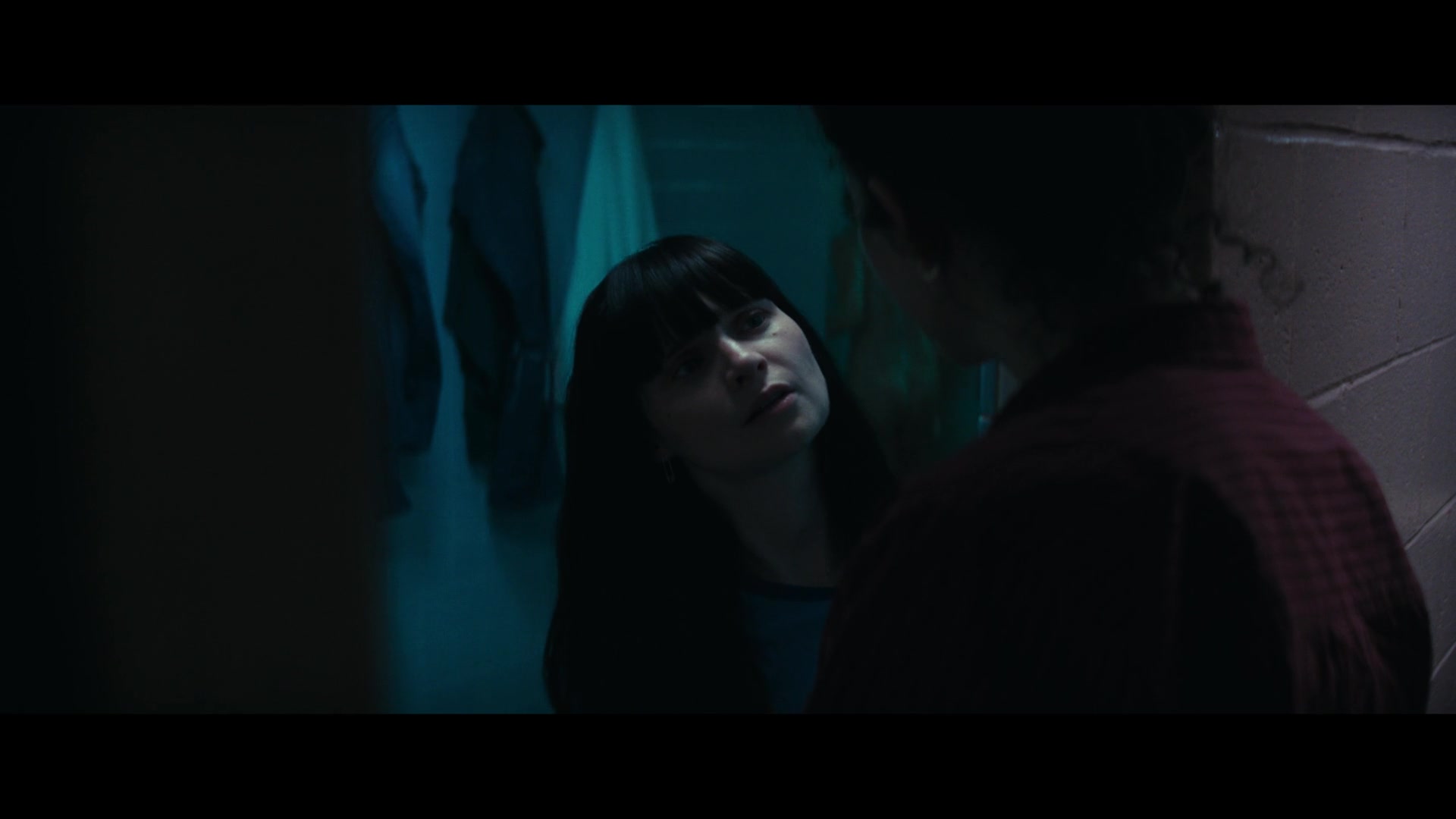 Furious_S01E06_They_Make_a_Noise_Like_Feathers_1080p_ERW_003695.jpg