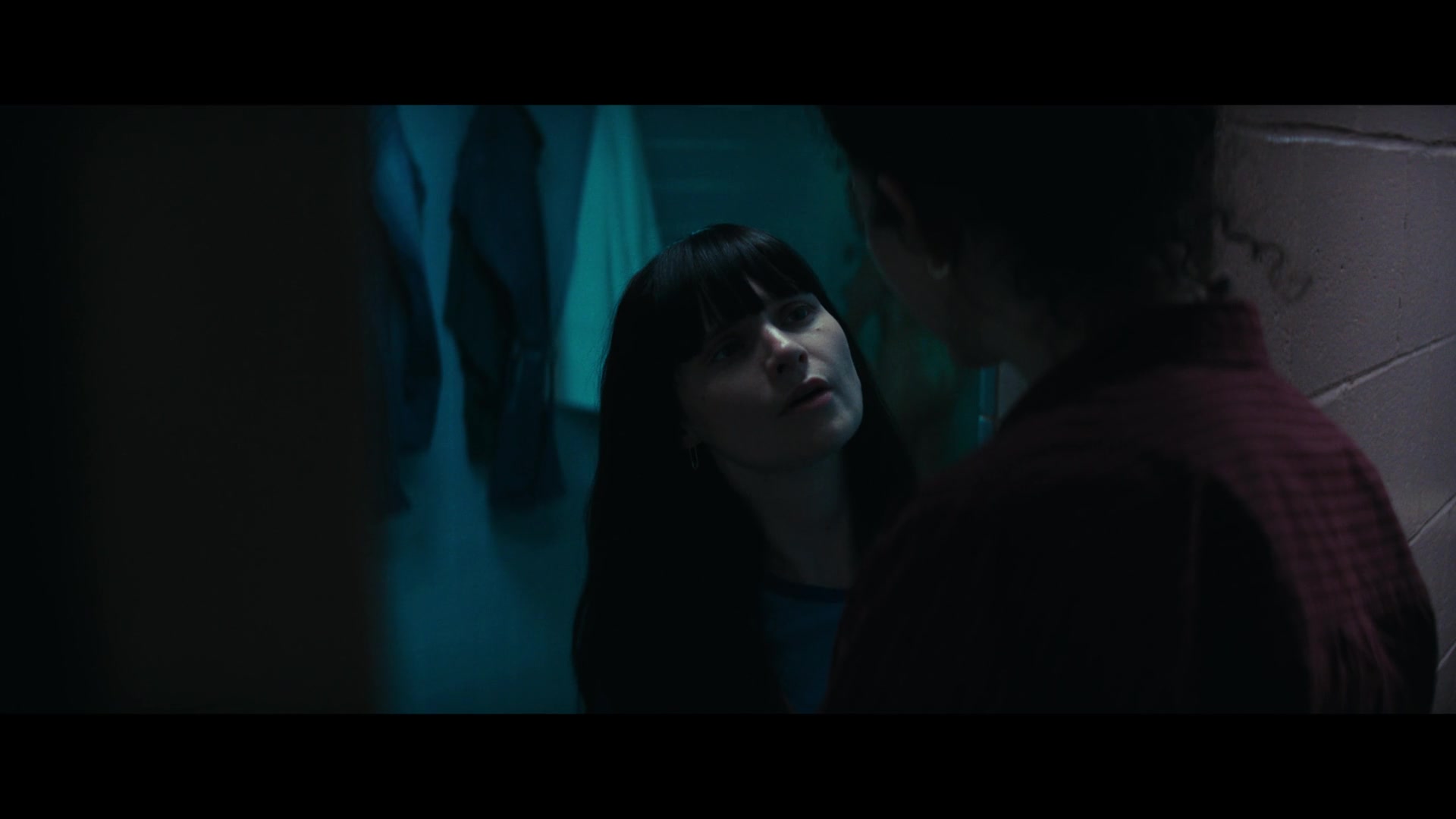 Furious_S01E06_They_Make_a_Noise_Like_Feathers_1080p_ERW_003701.jpg