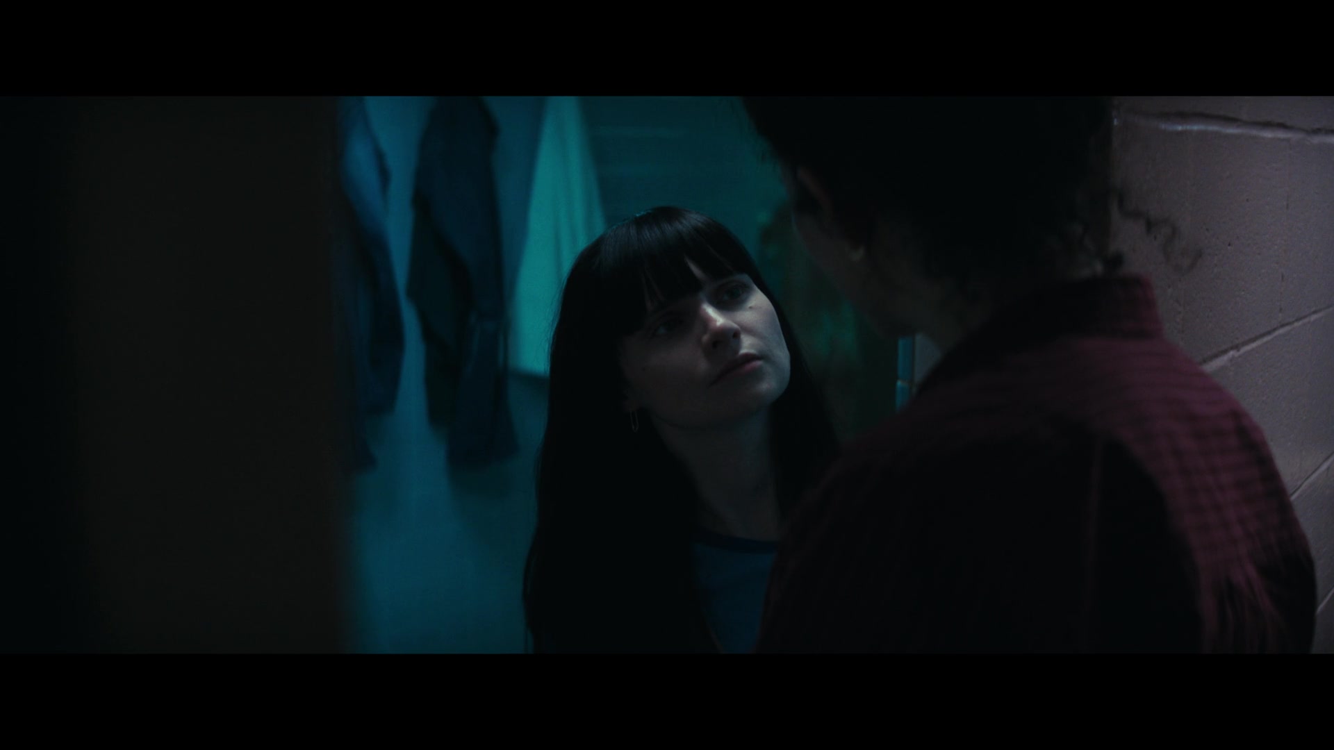 Furious_S01E06_They_Make_a_Noise_Like_Feathers_1080p_ERW_003715.jpg