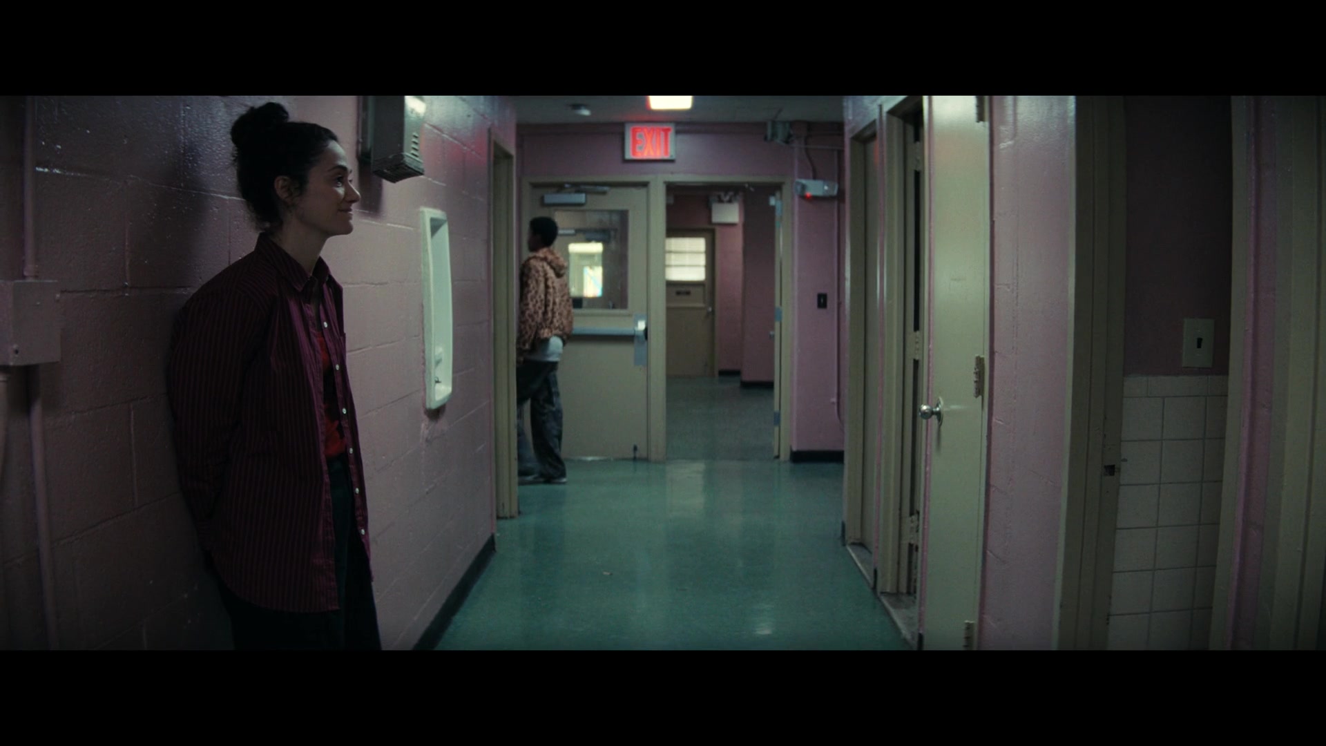Furious_S01E06_They_Make_a_Noise_Like_Feathers_1080p_ERW_004606.jpg