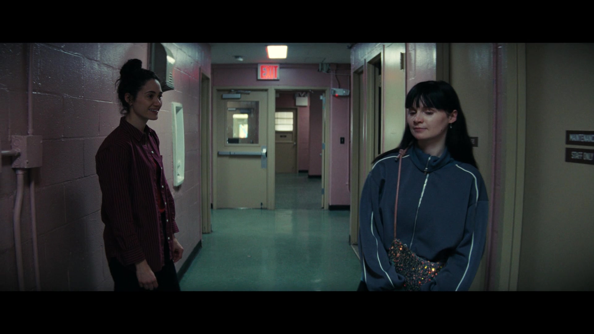Furious_S01E06_They_Make_a_Noise_Like_Feathers_1080p_ERW_004635.jpg