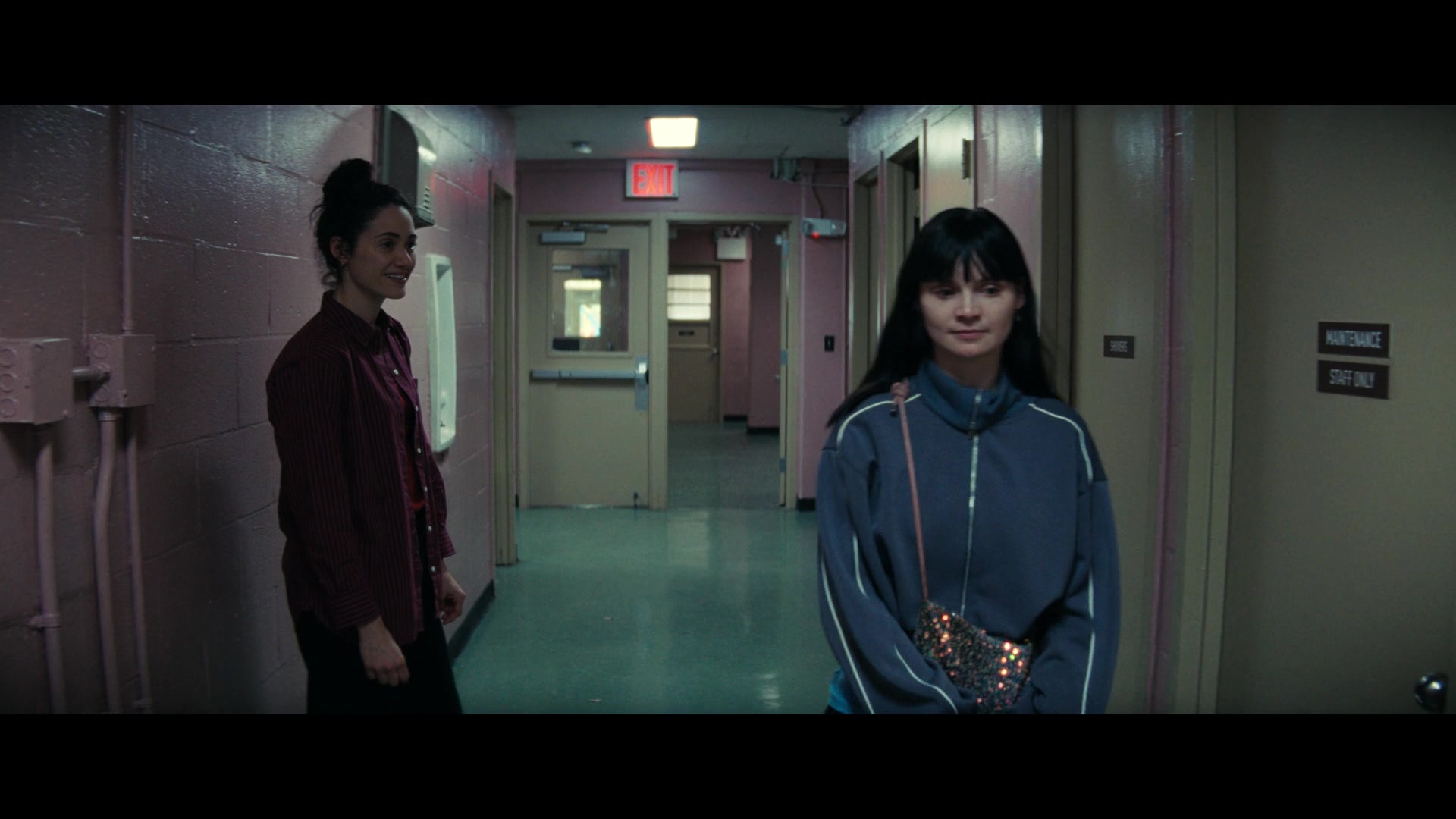 Furious_S01E06_They_Make_a_Noise_Like_Feathers_1080p_ERW_004636.jpg
