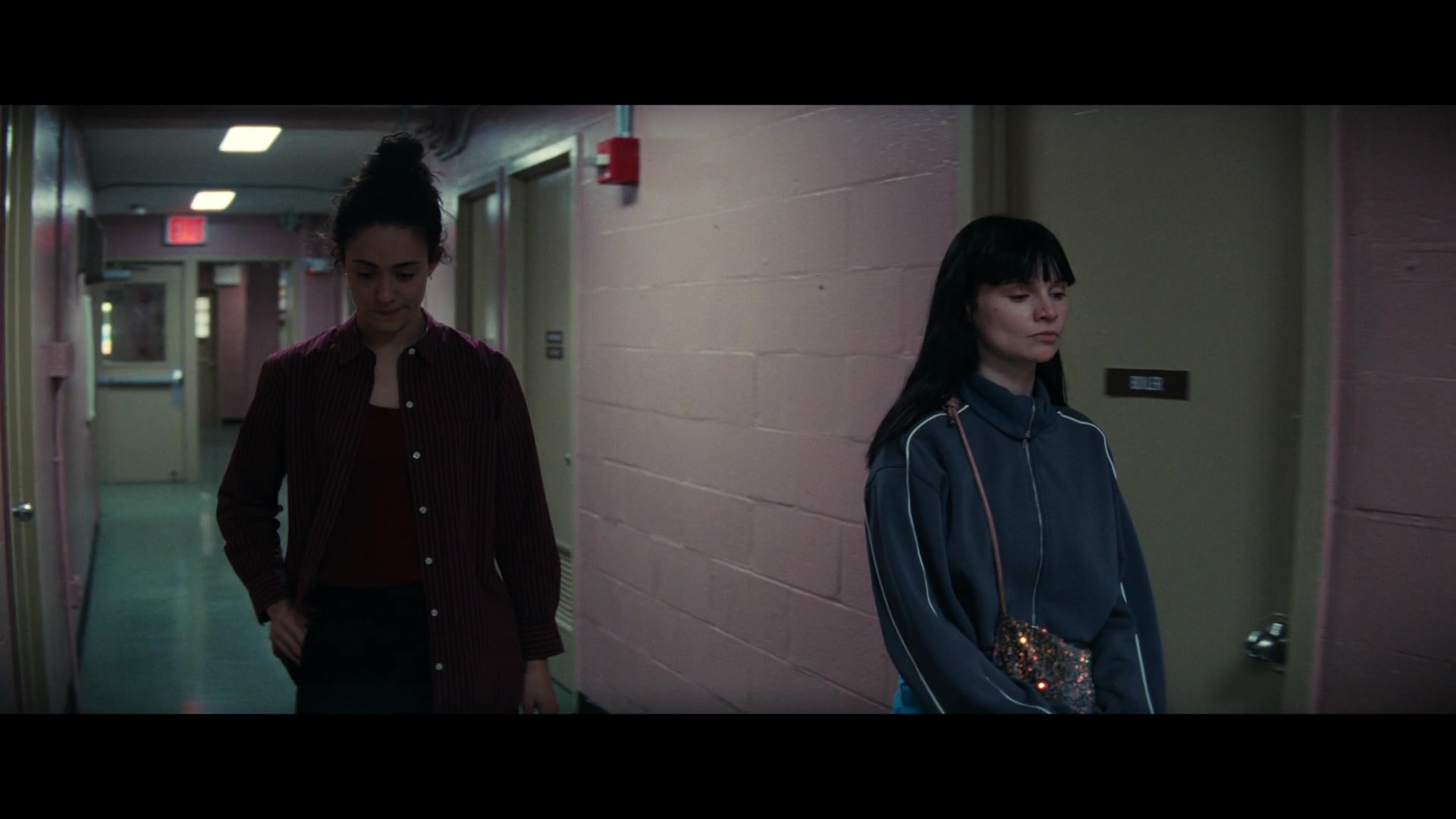 Furious_S01E06_They_Make_a_Noise_Like_Feathers_1080p_ERW_004651.jpg