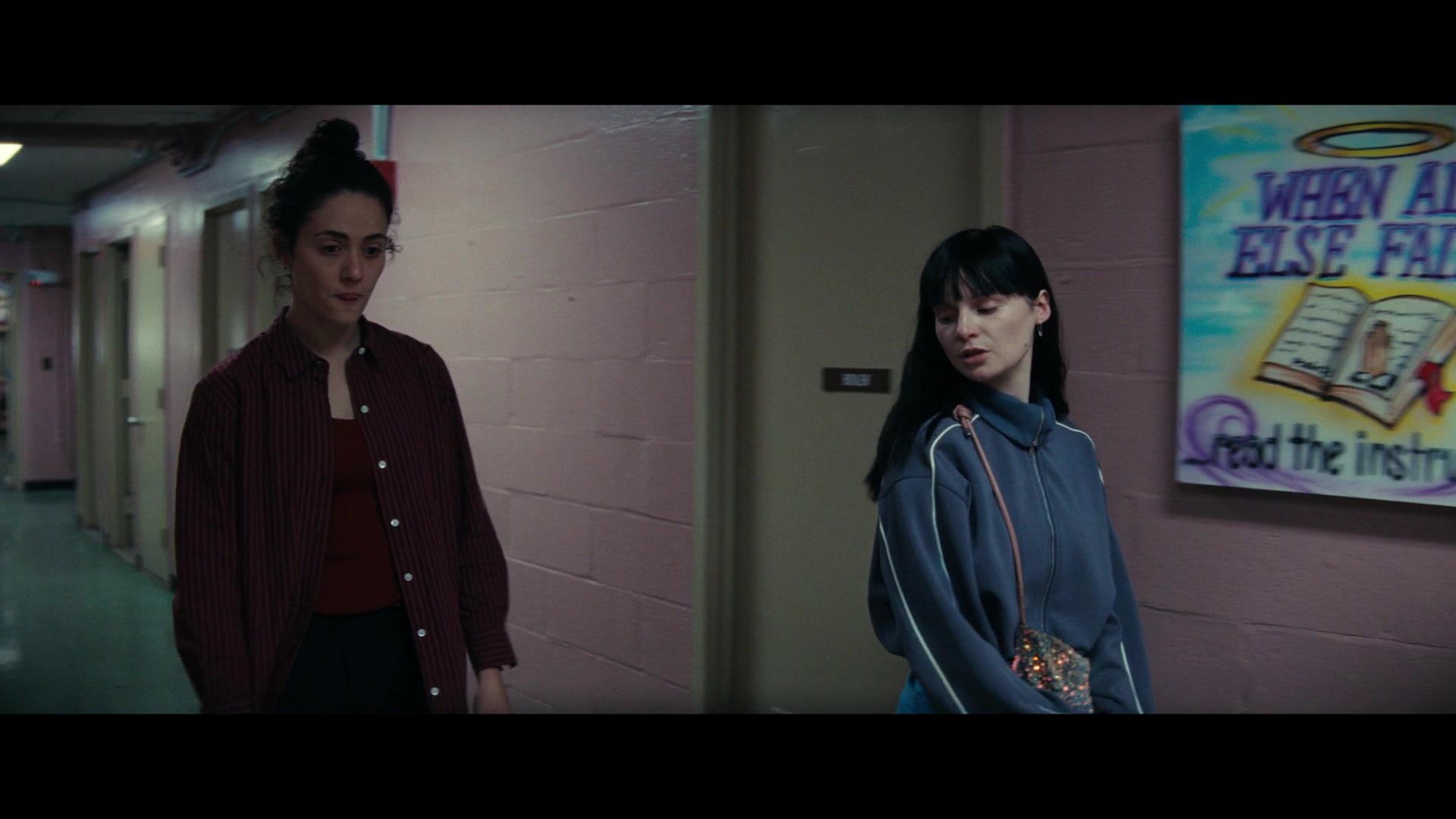 Furious_S01E06_They_Make_a_Noise_Like_Feathers_1080p_ERW_004653.jpg