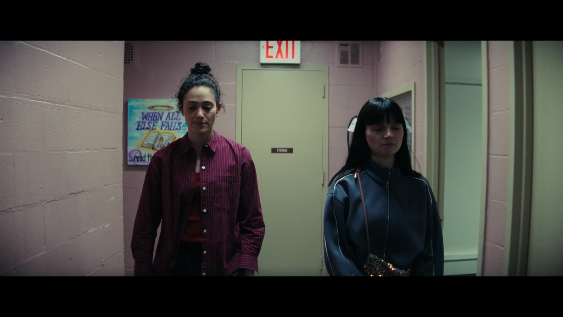 Furious_S01E06_They_Make_a_Noise_Like_Feathers_1080p_ERW_004666.jpg