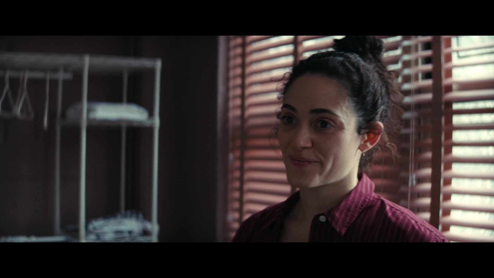 Furious_S01E06_They_Make_a_Noise_Like_Feathers_1080p_ERW_004702.jpg