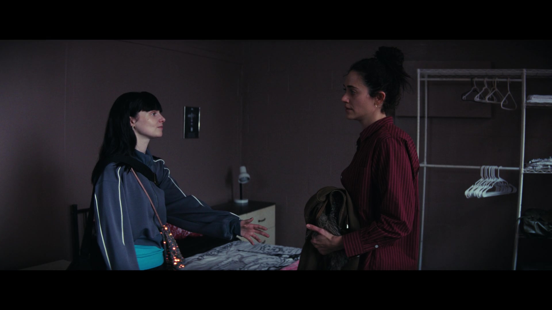 Furious_S01E06_They_Make_a_Noise_Like_Feathers_1080p_ERW_004738.jpg Furious_S01E06_They_Make_a_Noise_Like_Feathers_1080p_ERW_004738.jpg