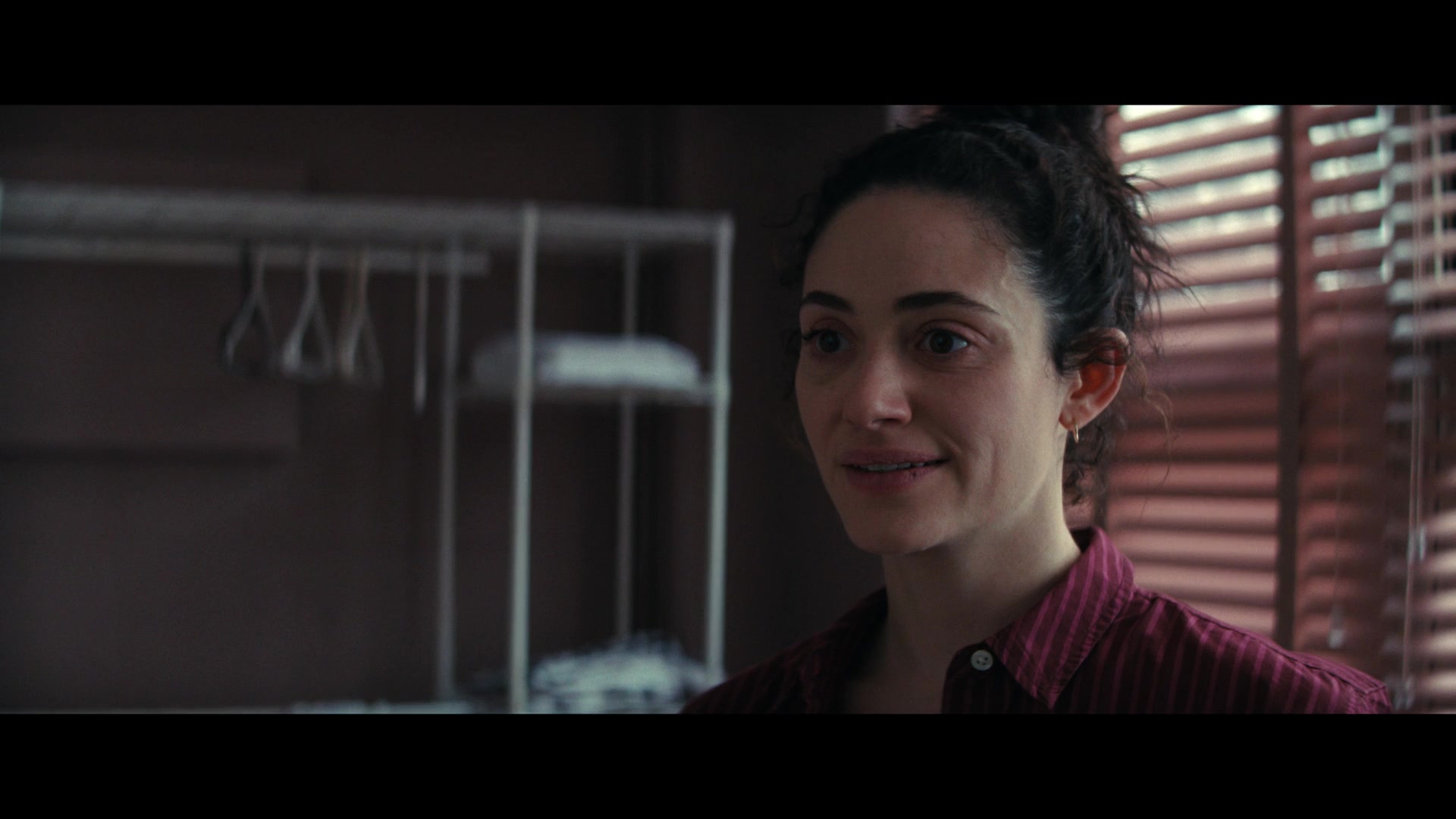 Furious_S01E06_They_Make_a_Noise_Like_Feathers_1080p_ERW_004739.jpg