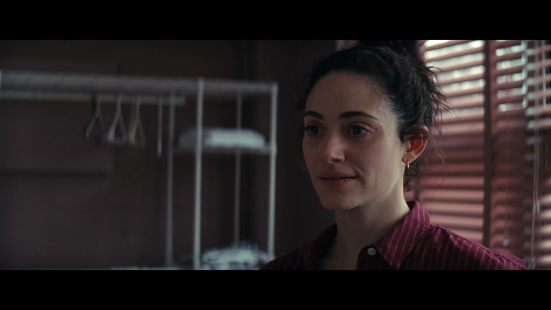 Furious_S01E06_They_Make_a_Noise_Like_Feathers_1080p_ERW_004742.jpg