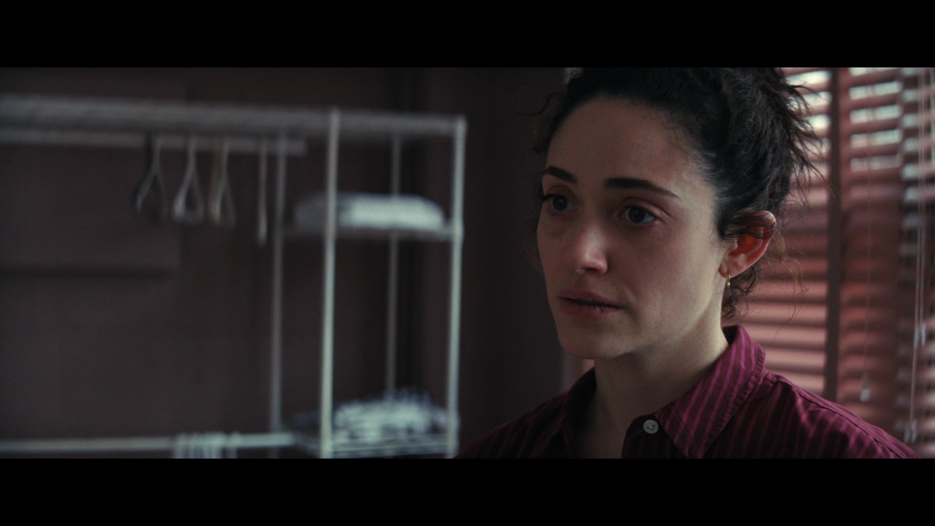 Furious_S01E06_They_Make_a_Noise_Like_Feathers_1080p_ERW_004755.jpg