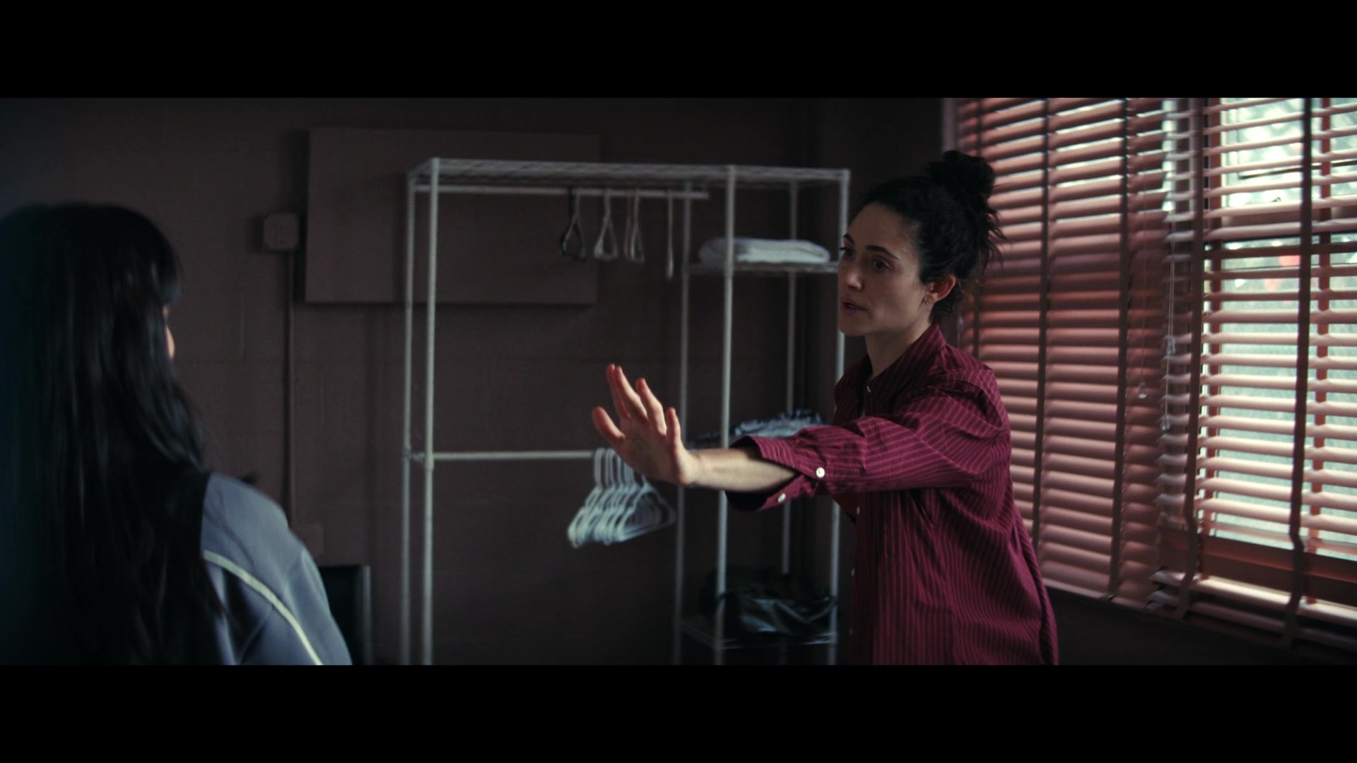 Furious_S01E06_They_Make_a_Noise_Like_Feathers_1080p_ERW_004764.jpg Furious_S01E06_They_Make_a_Noise_Like_Feathers_1080p_ERW_004764.jpg